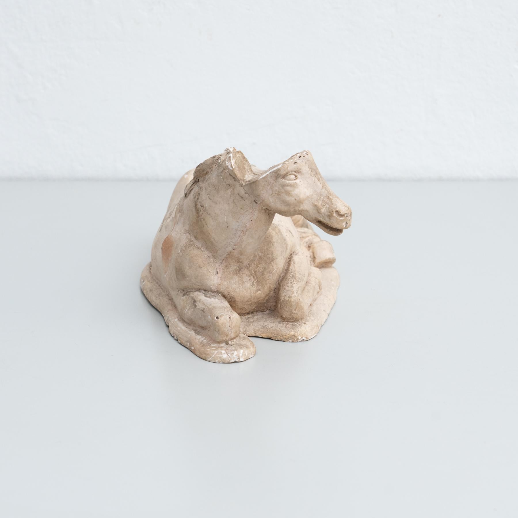 Figura de caballo tradicional de escayola, hacia 1950 en venta 1