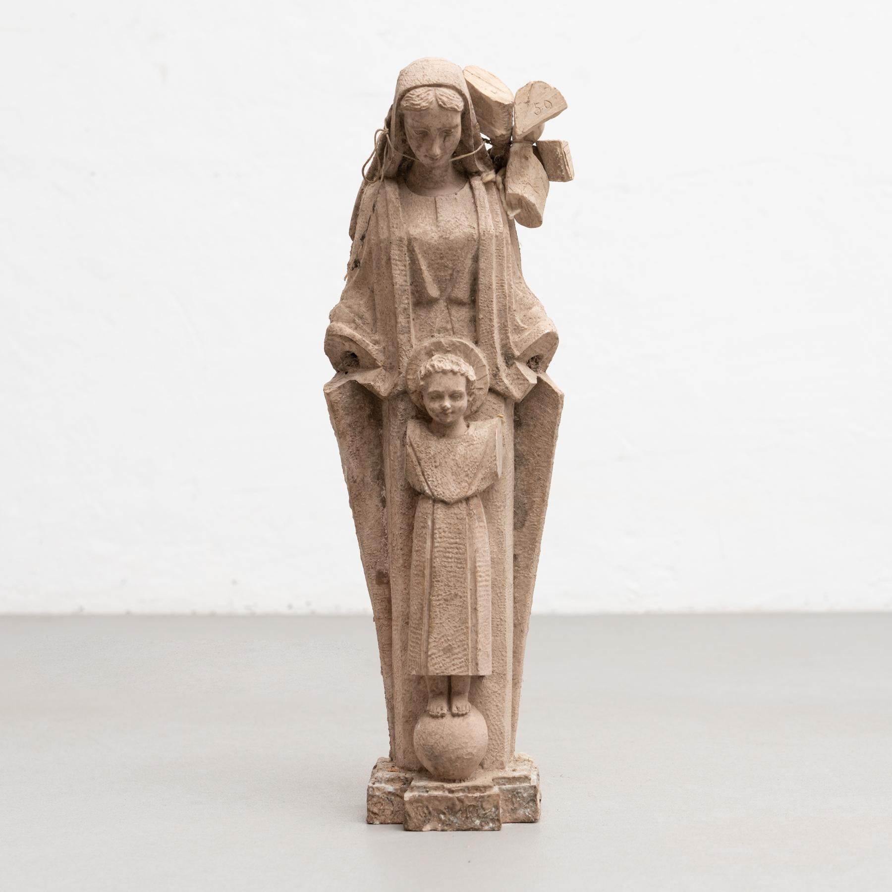 Plaster Traditional Spanish Figure of a Virgin, circa 1950 For Sale 4