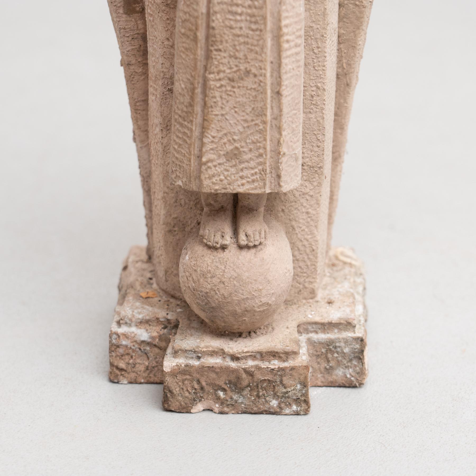 Plaster Traditional Spanish Figure of a Virgin, circa 1950 For Sale 6