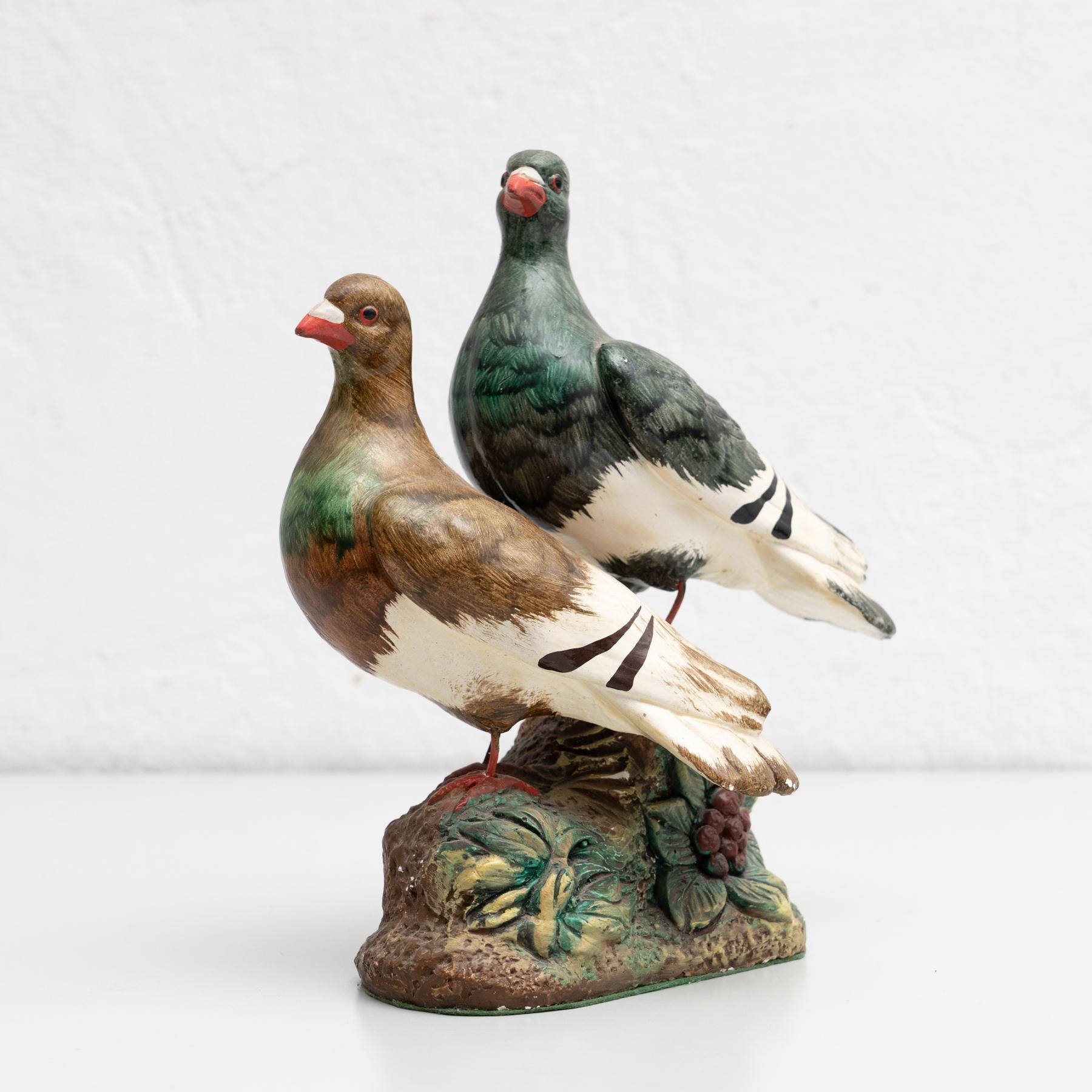 Plaster Traditional Two Dove Figure, circa 1950 For Sale 2