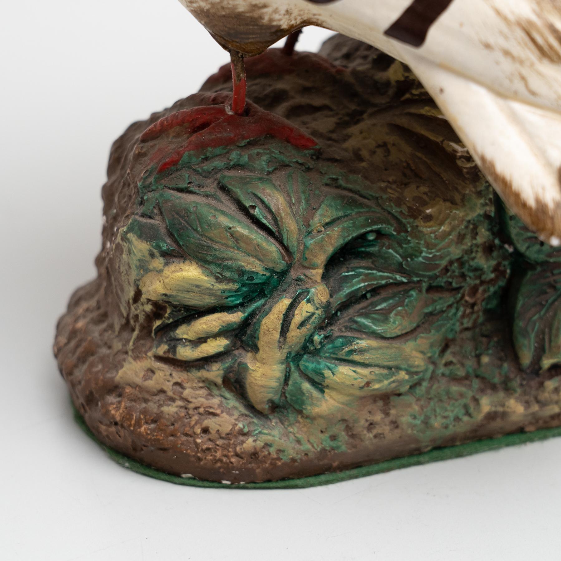 Figura tradicional de escayola de dos palomas, hacia 1950 5