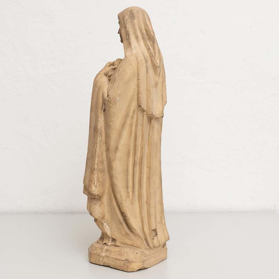 Plaster Virgin Traditional Figure, circa 1930 For Sale 6