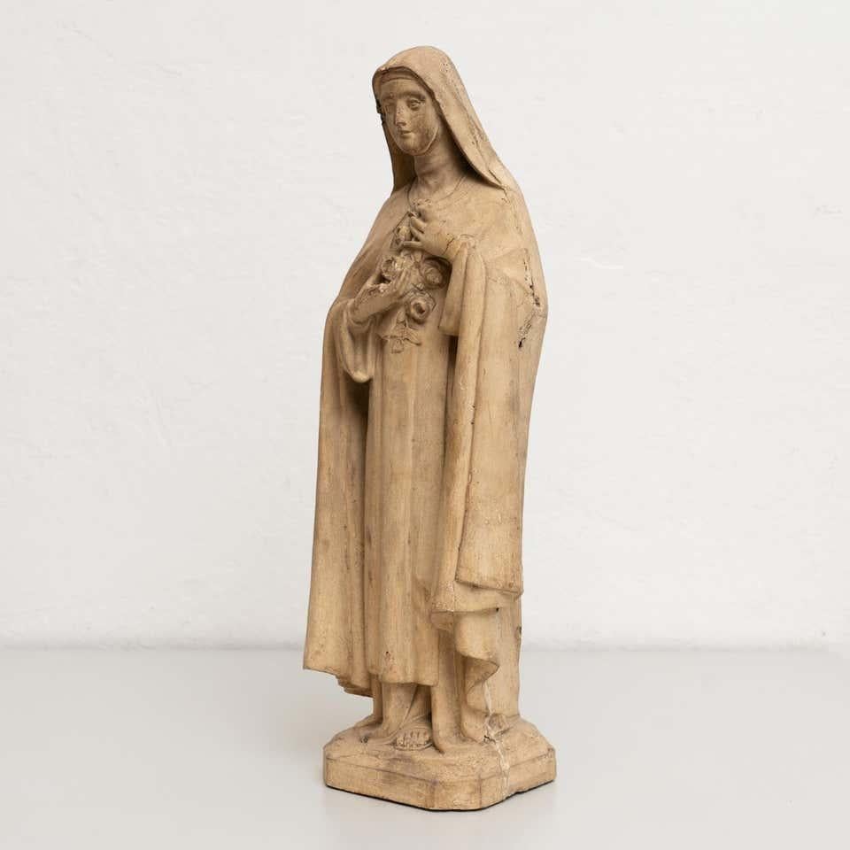 Plaster Virgin Traditional Figure, circa 1930 For Sale 8