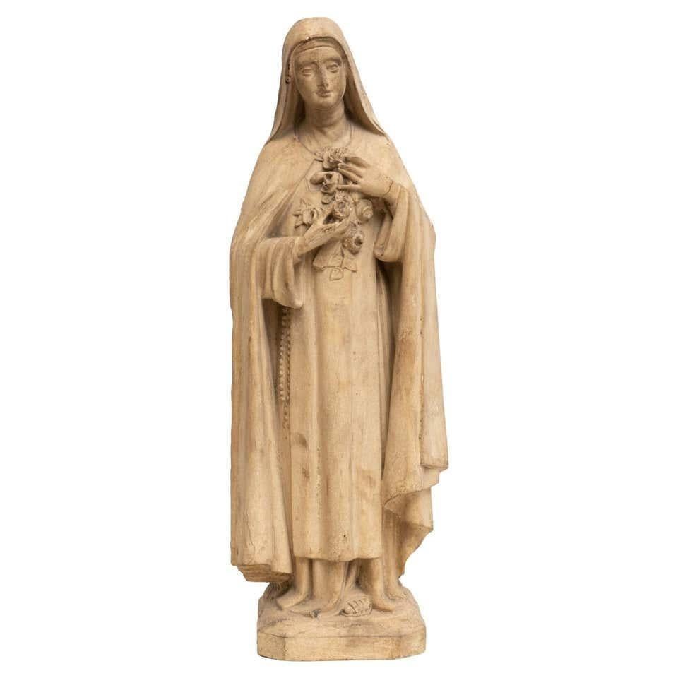 Plaster Virgin Traditional Figure, circa 1930 For Sale 9