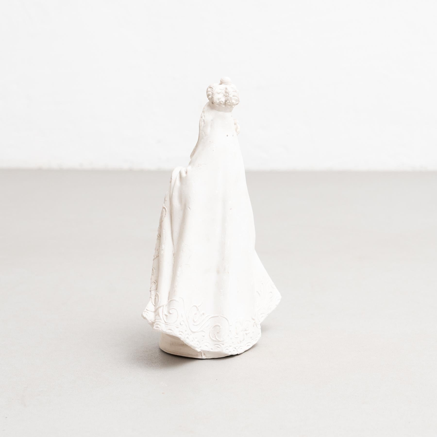 Plaster Virgin Traditional Figure, circa 1950 For Sale 4
