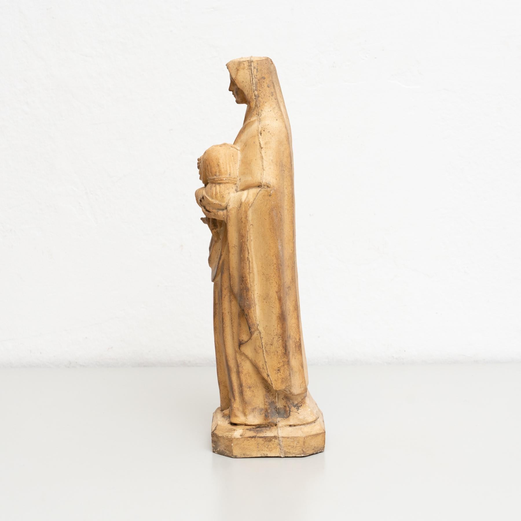 Plaster Virgin Traditional Figure, circa 1950 For Sale 7