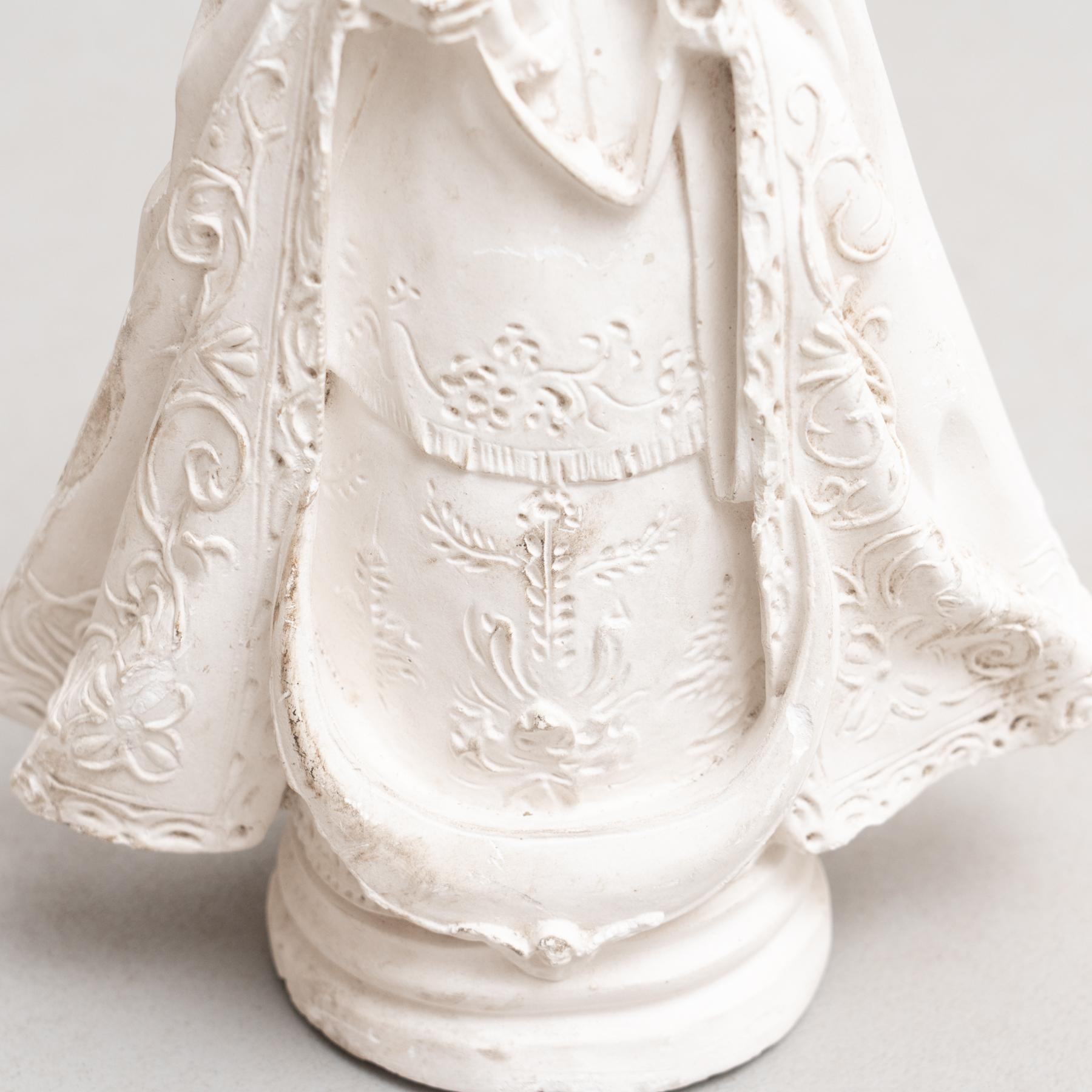 Spanish Plaster Virgin Traditional Figure, circa 1950 For Sale