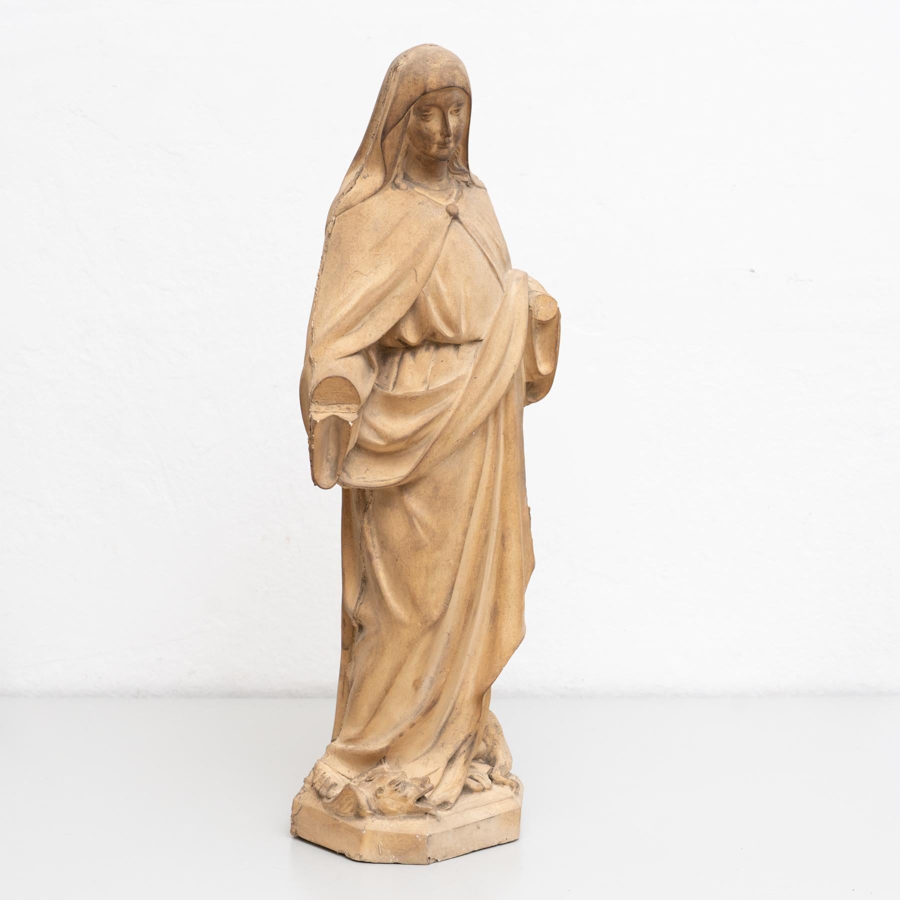 Plâtre Vierge traditionnelle en plâtre, vers 1950 en vente