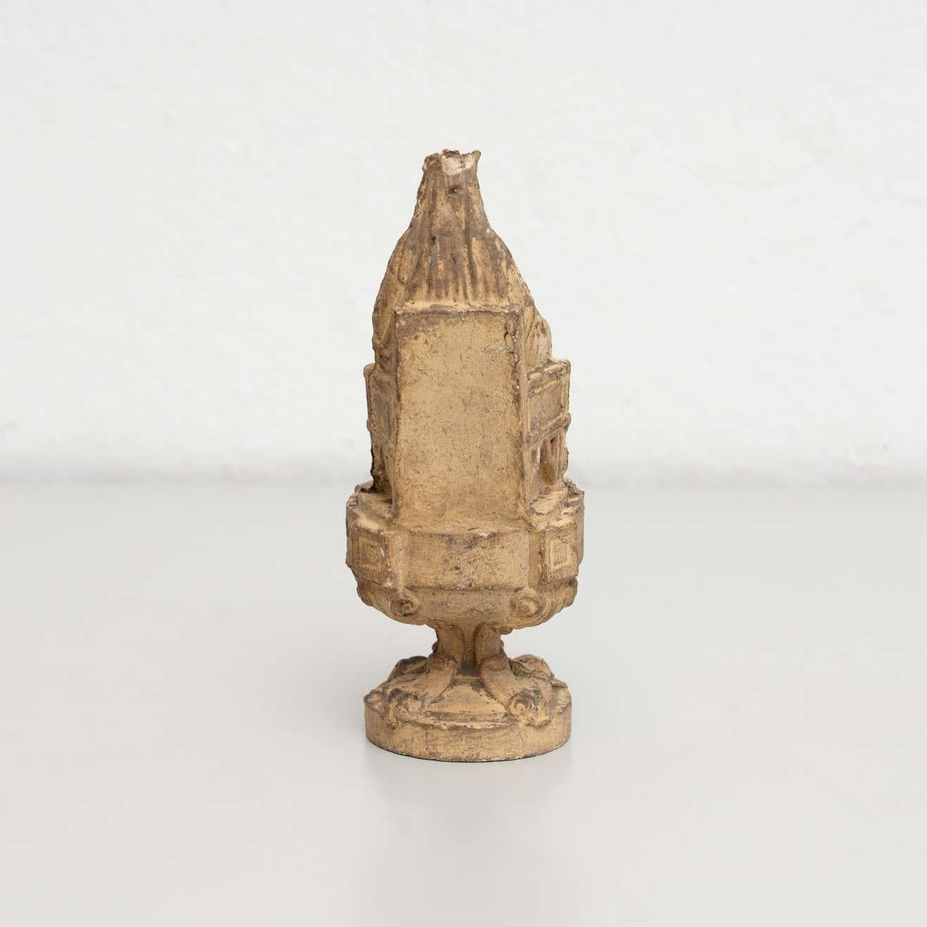 Plaster Virgin Traditional Figure, circa 1950 For Sale 2