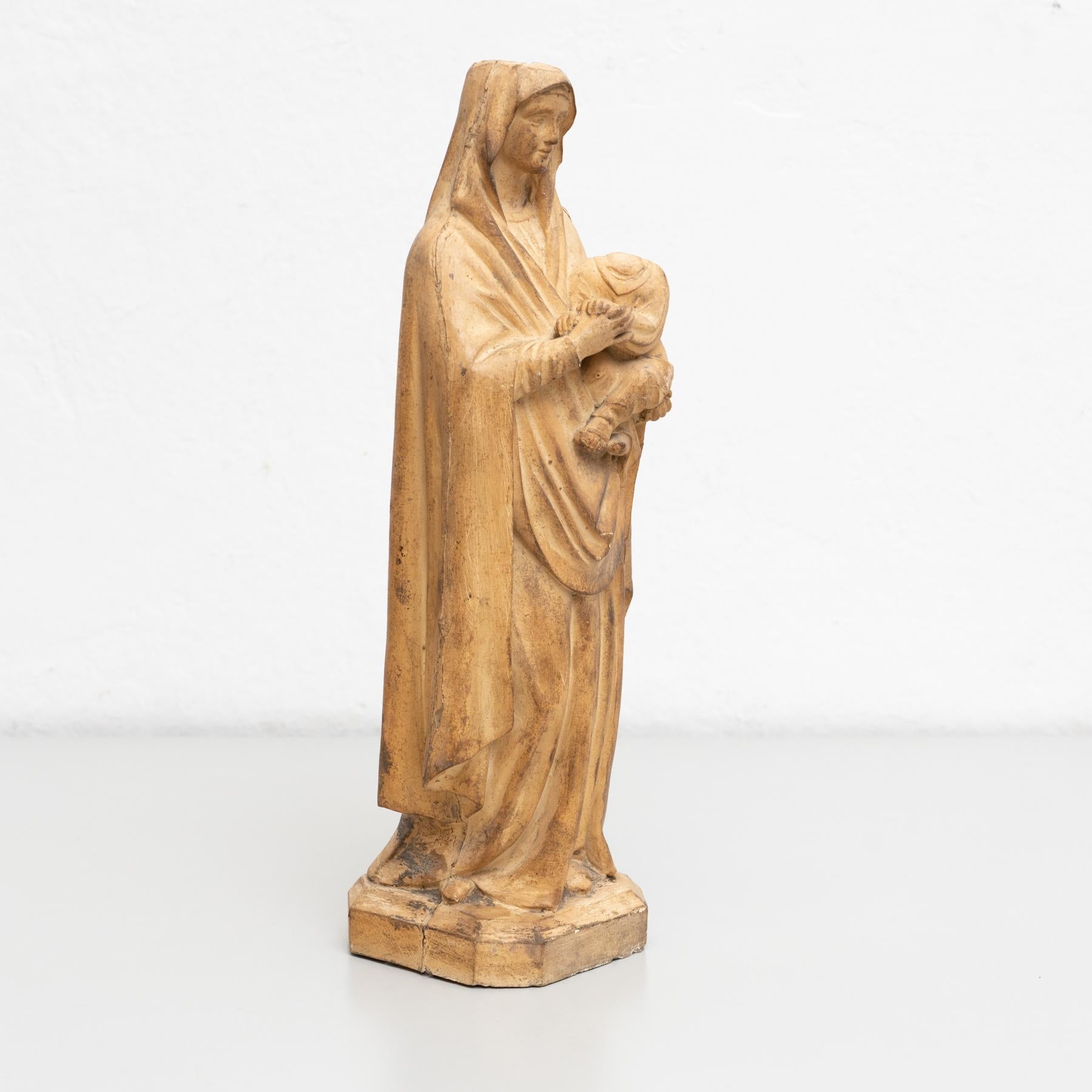 Plaster Virgin Traditional Figure, circa 1950 For Sale 3