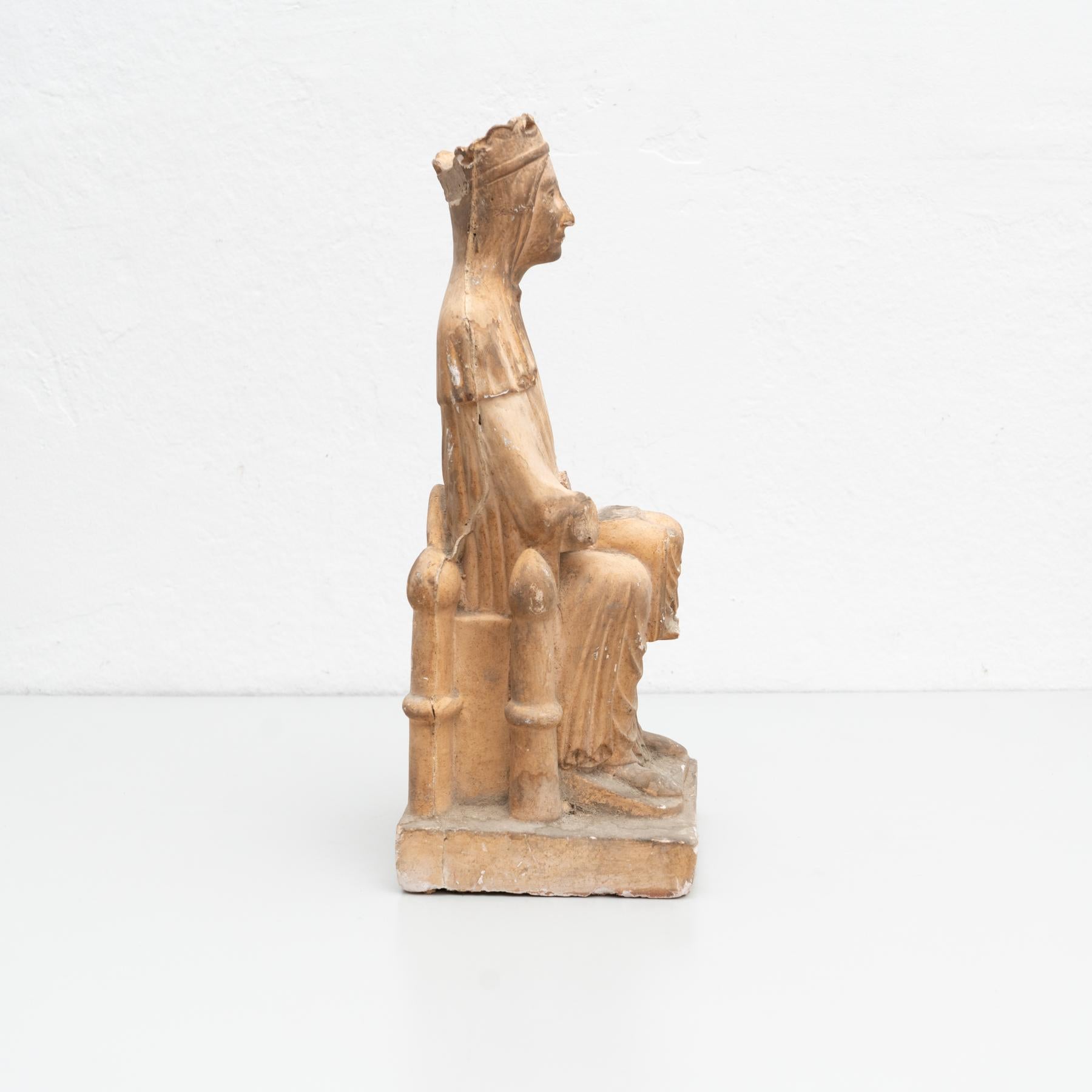 Traditionelle Jungfrauenfigur aus Gips, um 1950 im Angebot 3