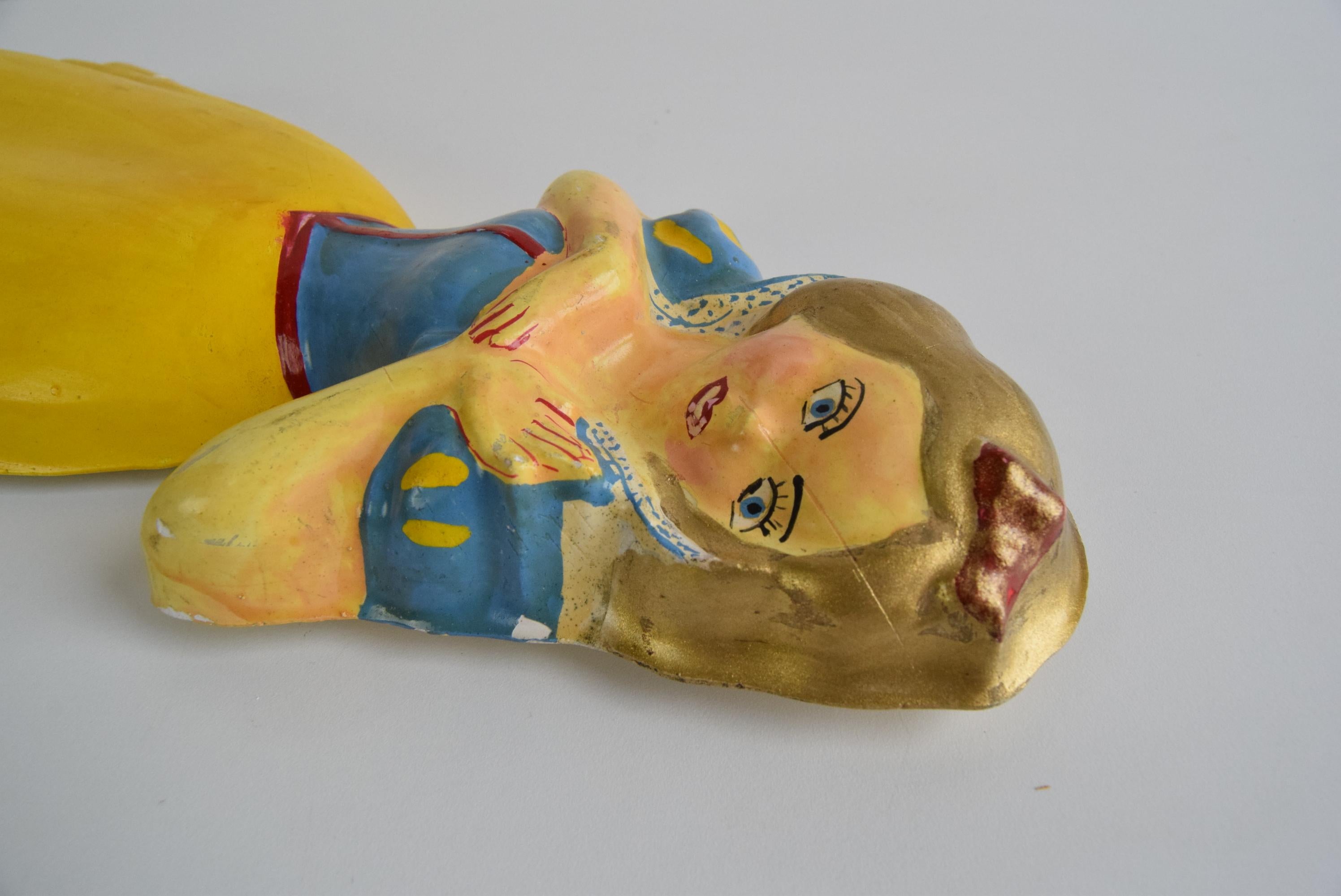 Plaster Wall Sculpture / Snow White, 1950's. For Sale 5