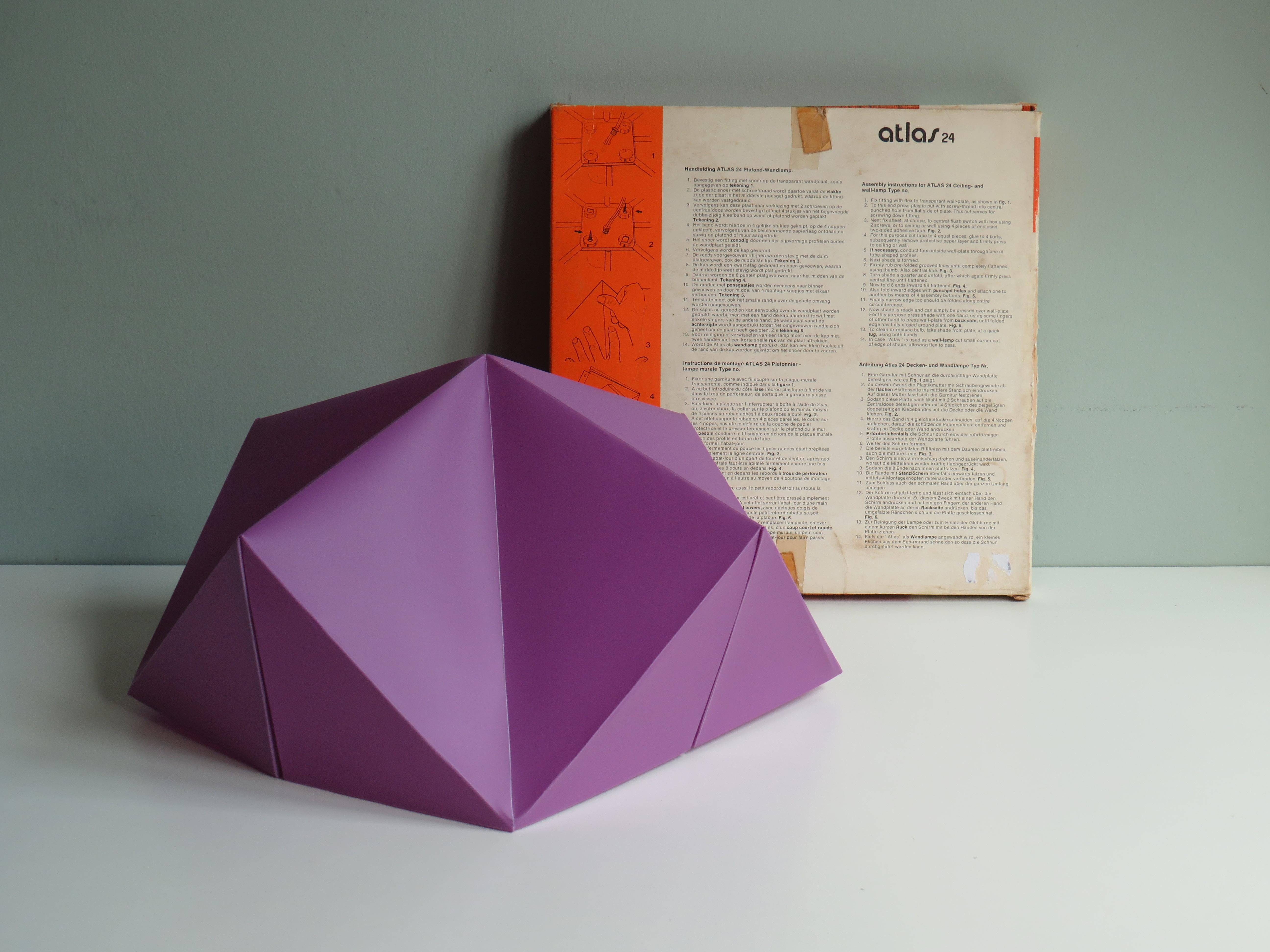 Plastic Ceiling Wall Lamp Atlas 24 by Woja, the Netherlands 1960-1970 In Good Condition For Sale In Herentals, BE
