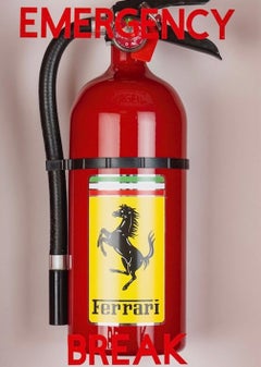 Scultura da parete contemporanea di estintore rosso Ferrari, pop art per interni