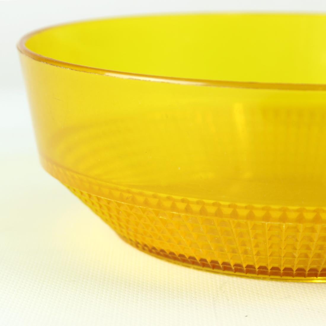 Plastic Kitchen Bowl, Czechoslovakia 1960s In Good Condition For Sale In Zohor, SK