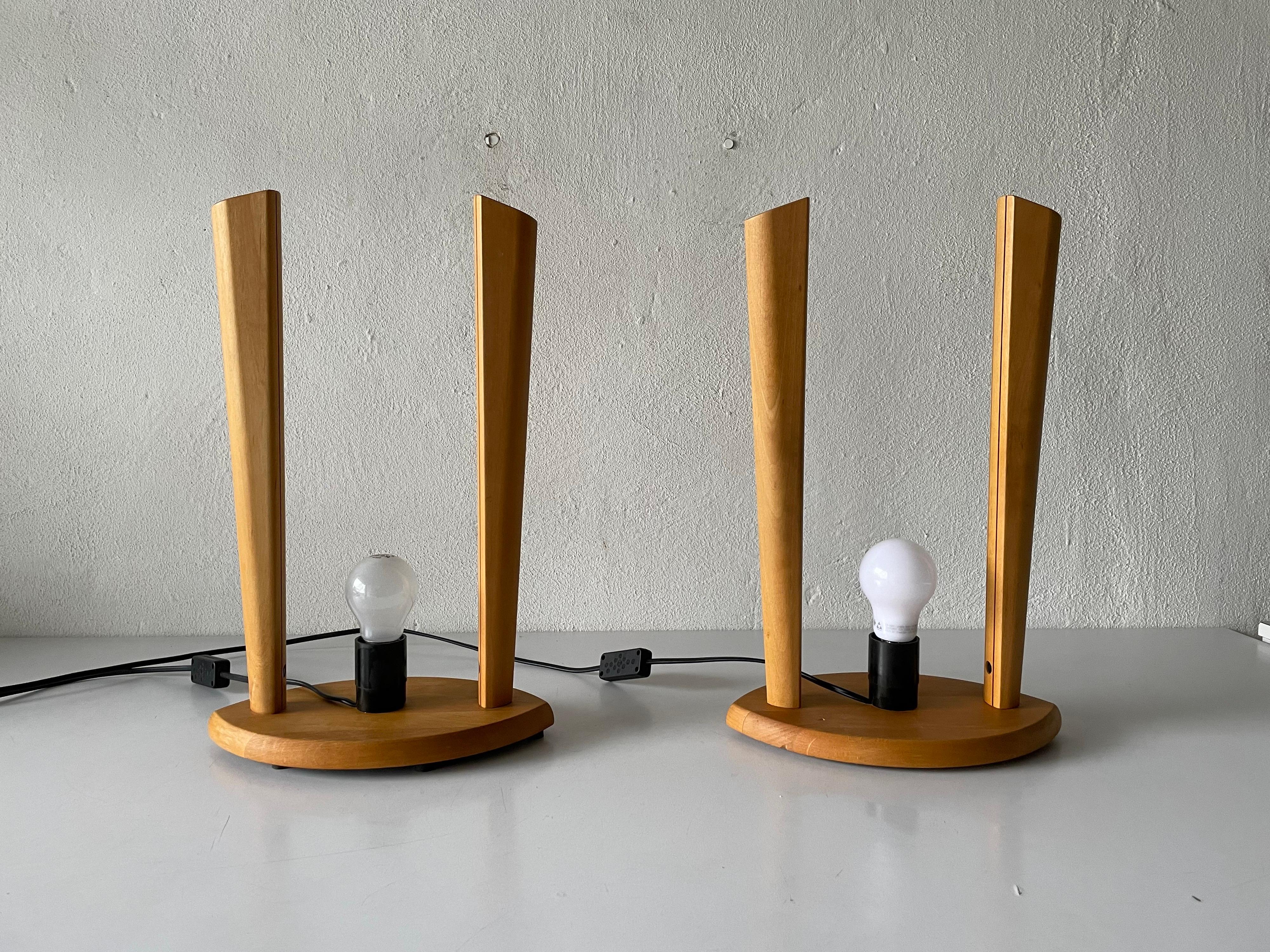 Coppia di lampade da tavolo con struttura in plastica e Wood di Domus, anni '80, Italia in vendita 11