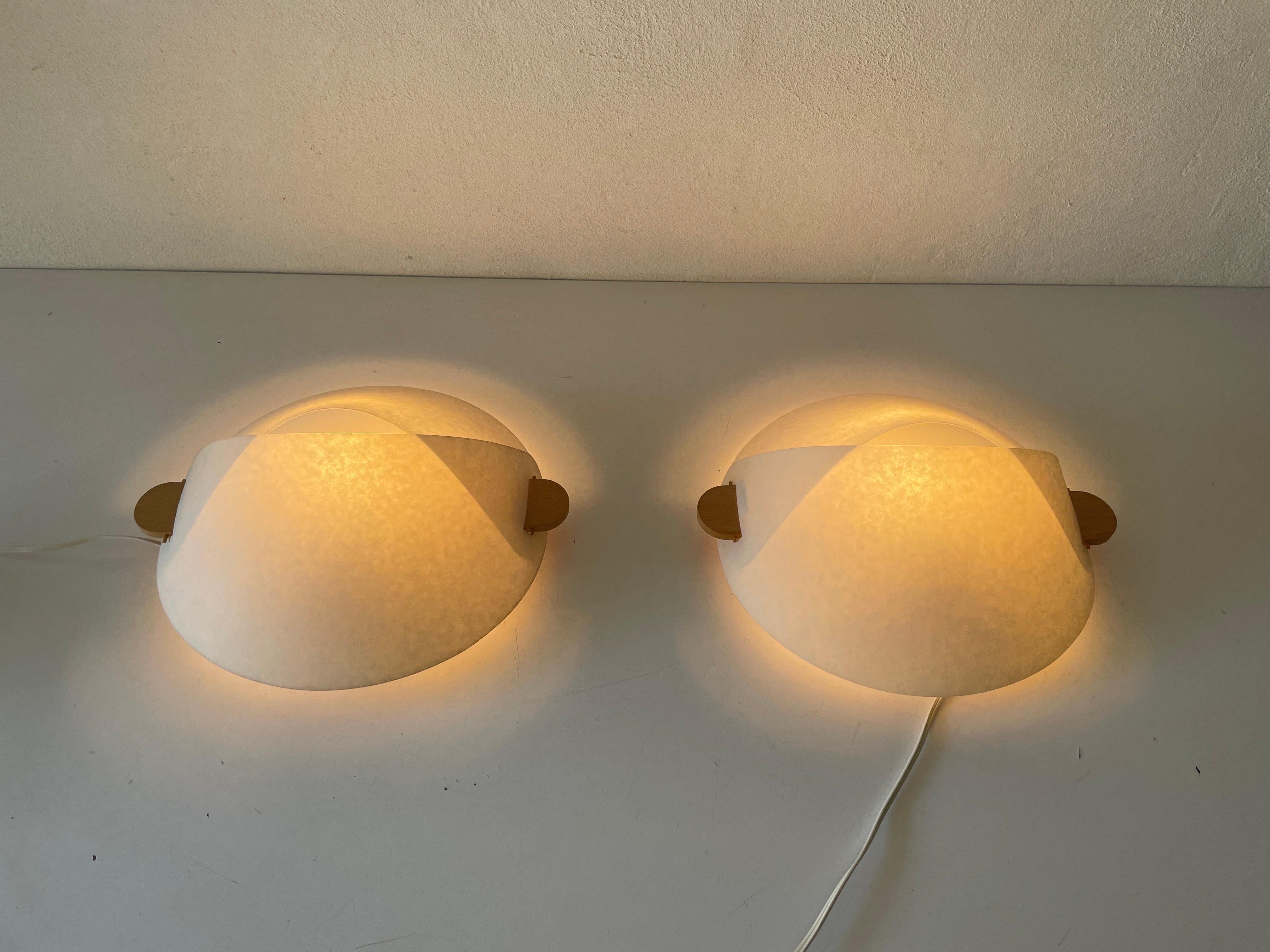 Plastic Paper and Wood Pair of Sconces or Ceiling Lamps by Domus, 1980s, Italy For Sale 4