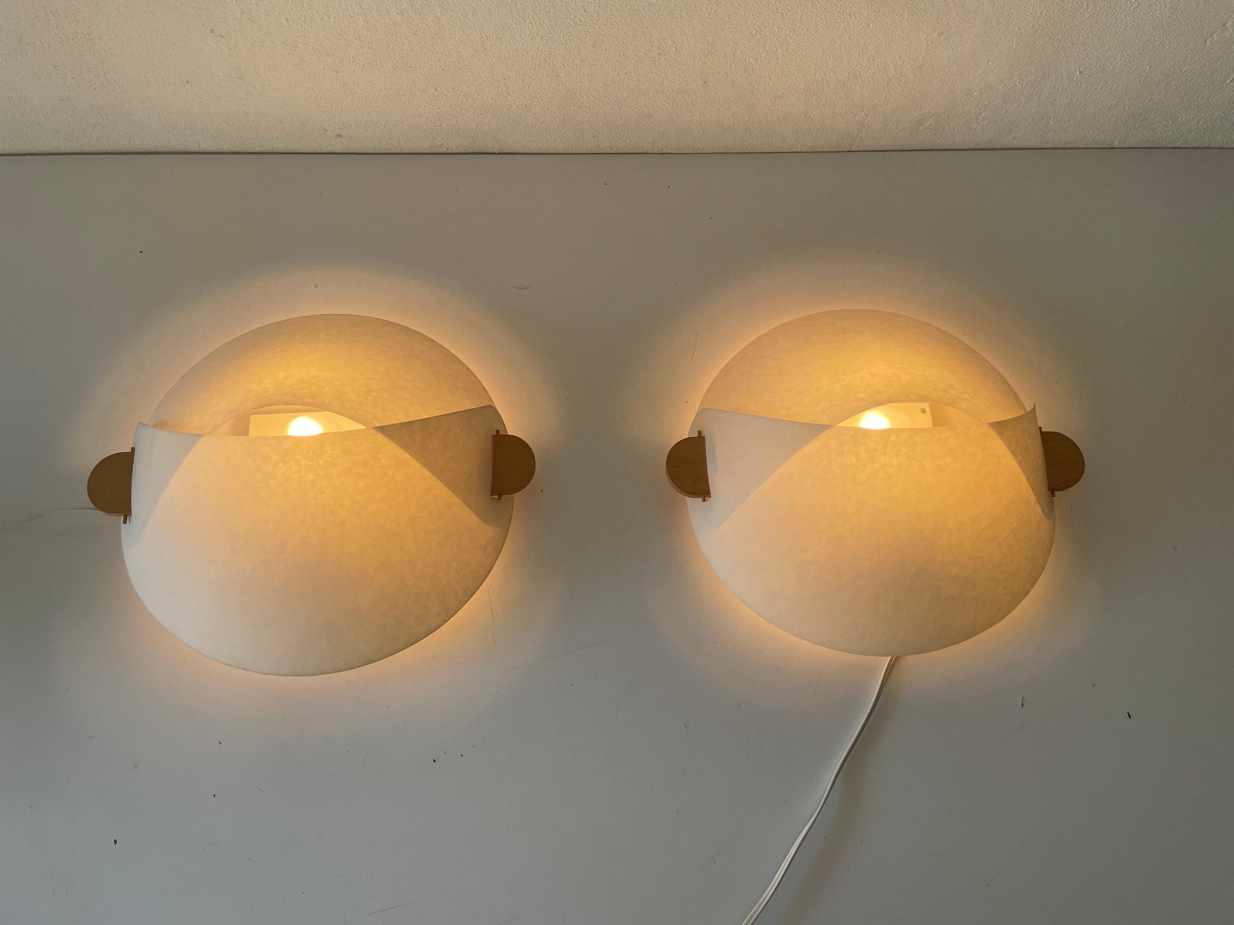 Plastic Paper and Wood Pair of Sconces or Ceiling Lamps by Domus, 1980s, Italy For Sale 8