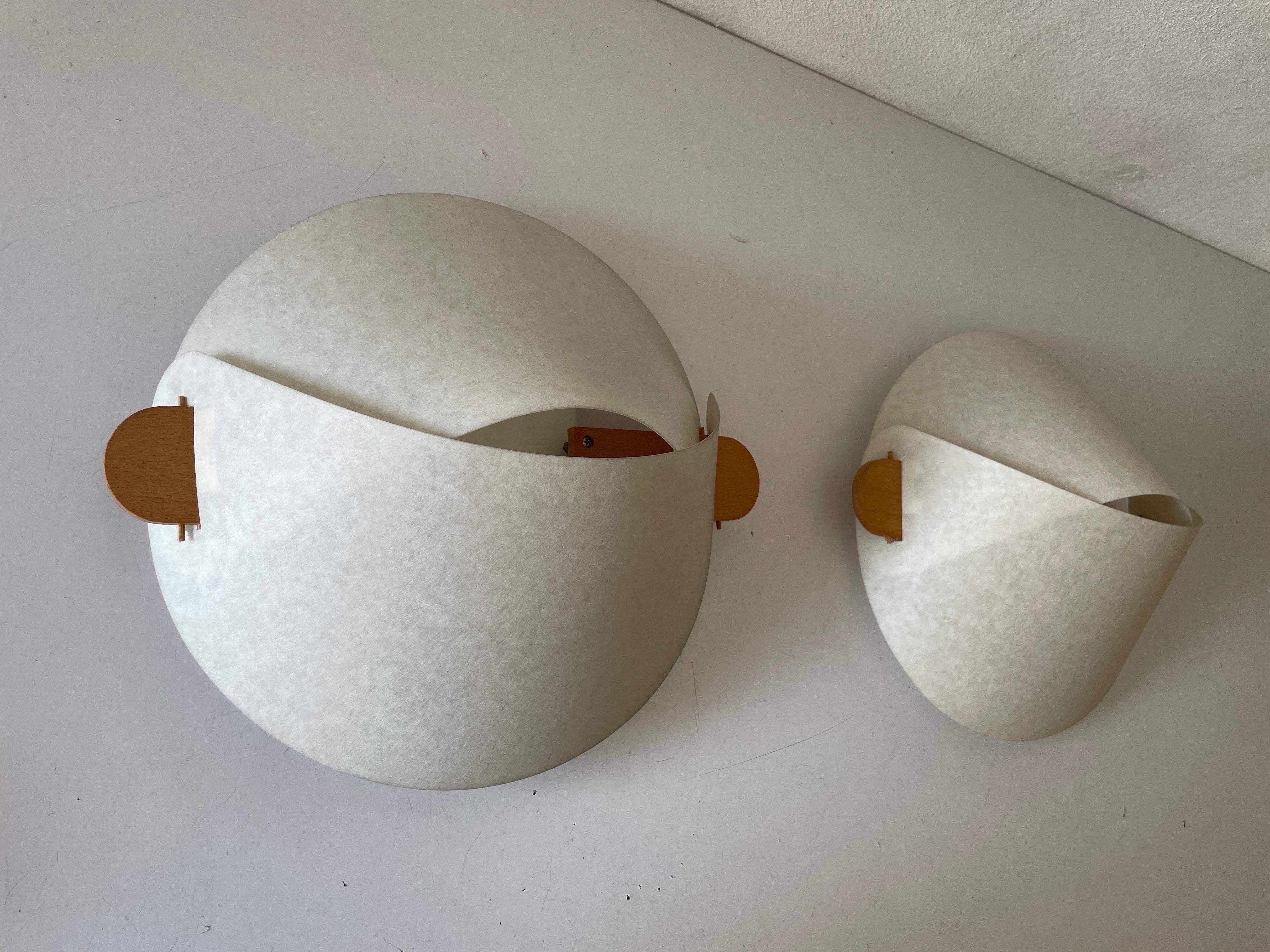 Plastic Paper and Wood Pair of Sconces or Ceiling Lamps by Domus, 1980s, Italy For Sale 1