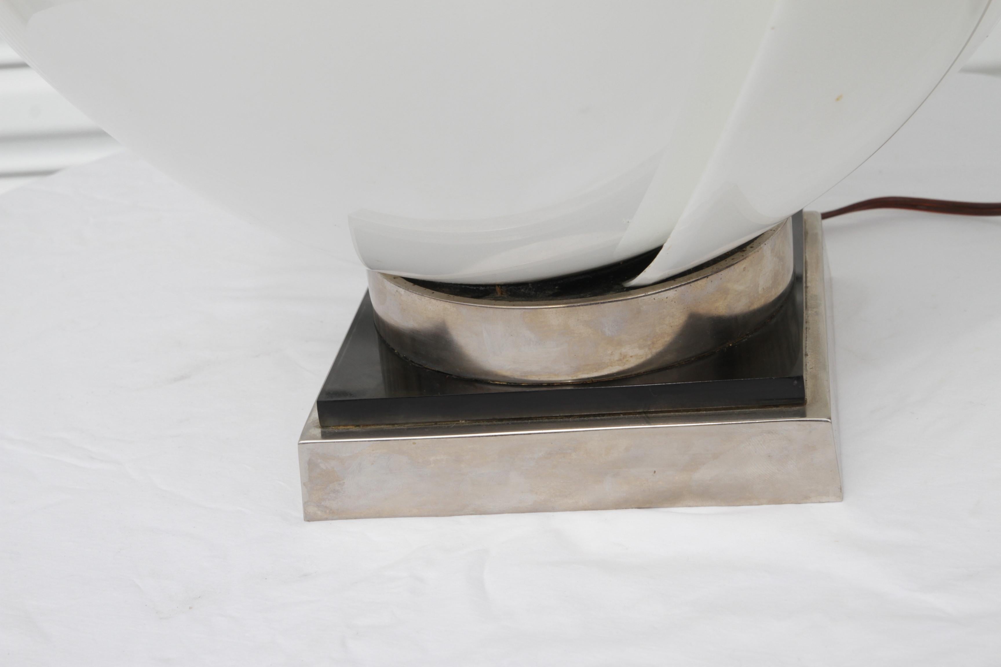 Lámpara de sobremesa de plástico by Rougier Latón en venta