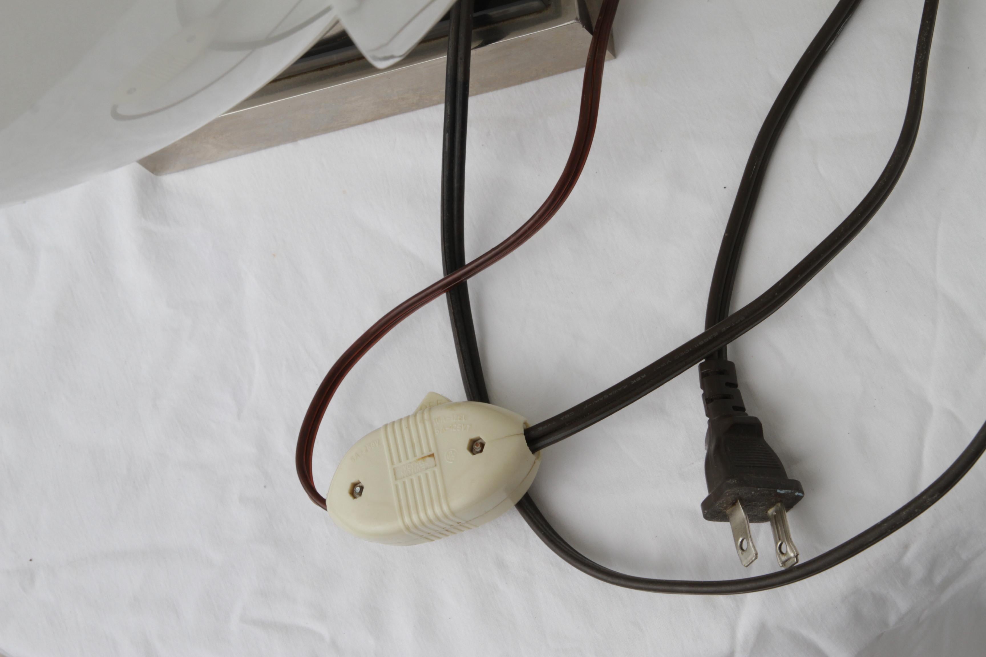 Lámpara de sobremesa de plástico by Rougier en venta 3
