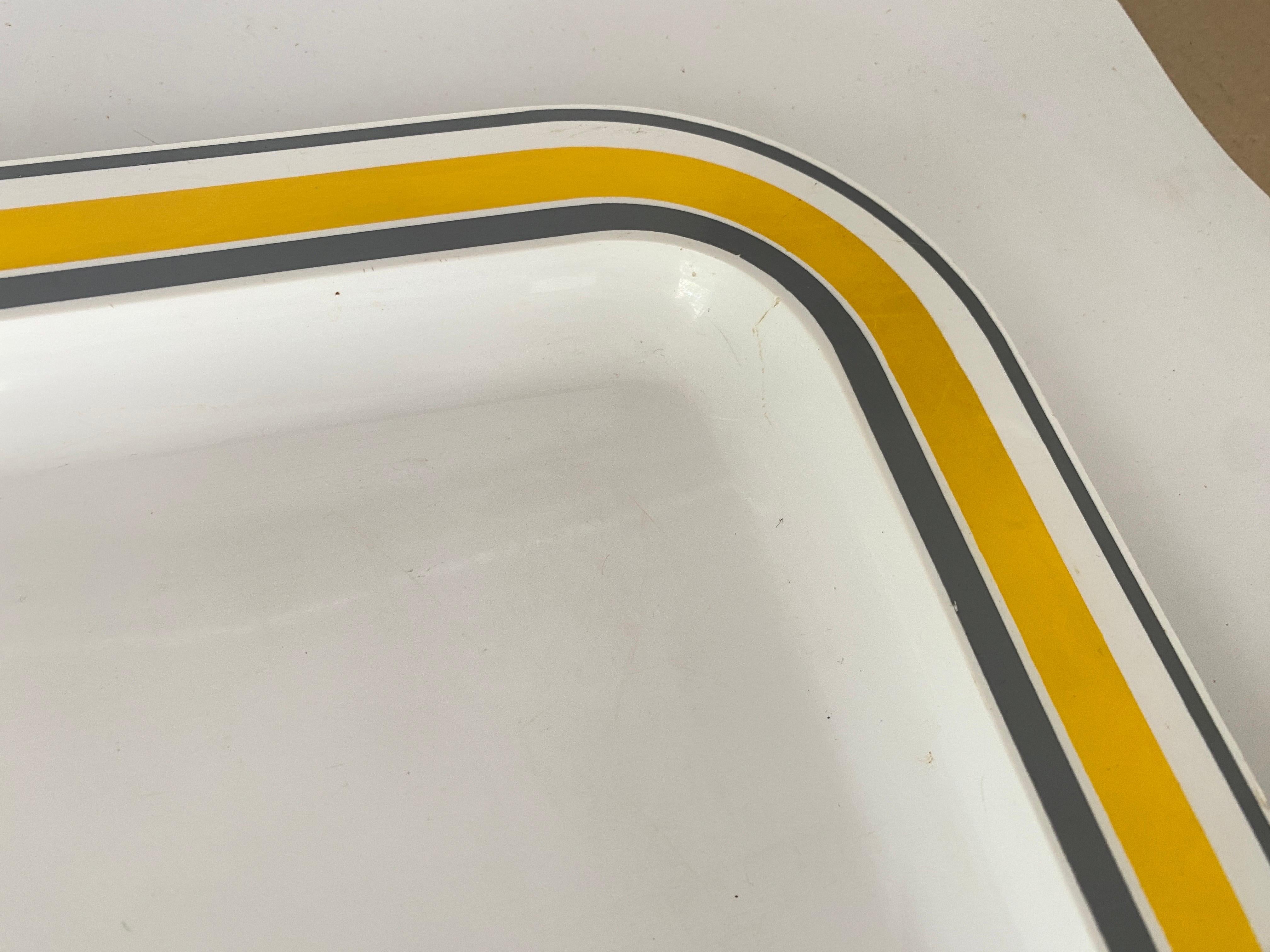 Plastic Tray France 1970s White yellow and grey Color For Sale 2