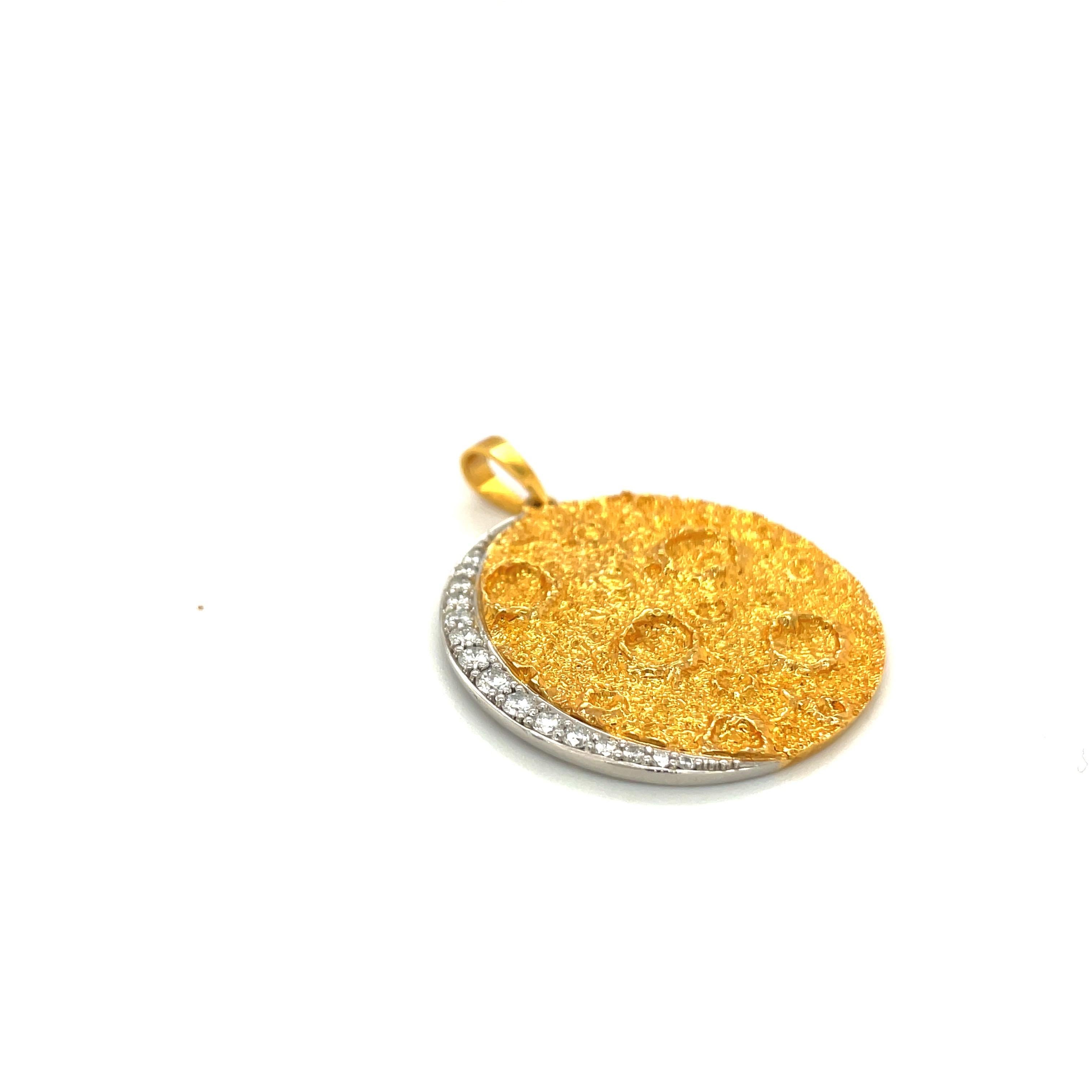 Round Cut Plat /18kt Yellow Gold Diamond .45ct. Moon Pendant For Sale