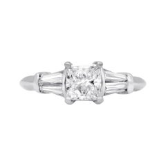 Plat Princess Cut Engagement Ring with Princess Diamond and Baguette Diamonds