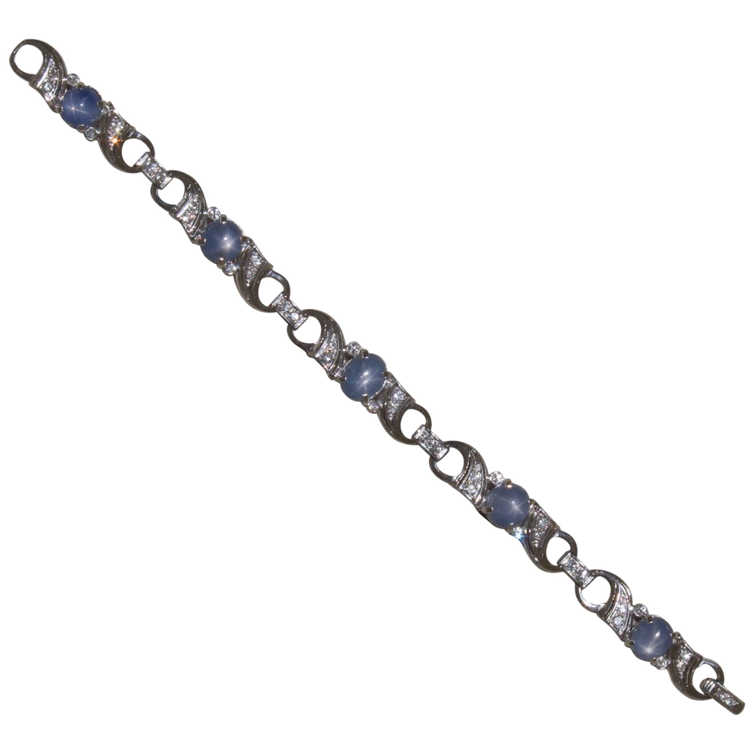 Plat, Star Sapphire and Diamond Bracelet, circa 1940s 18.40 Carat in Sapphires For Sale