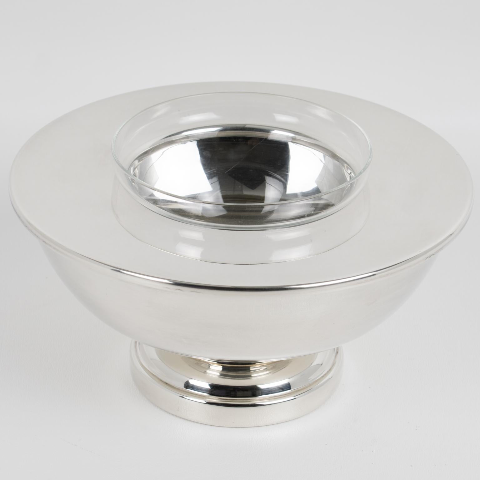Argentina silversmith Plata Lappas designed this superb modernist silver plate and crystal caviar serving bowl, dish, or chiller. The sophisticated construction has a streamlined shape and boasts a rounded silver-plate ice container with a slightly