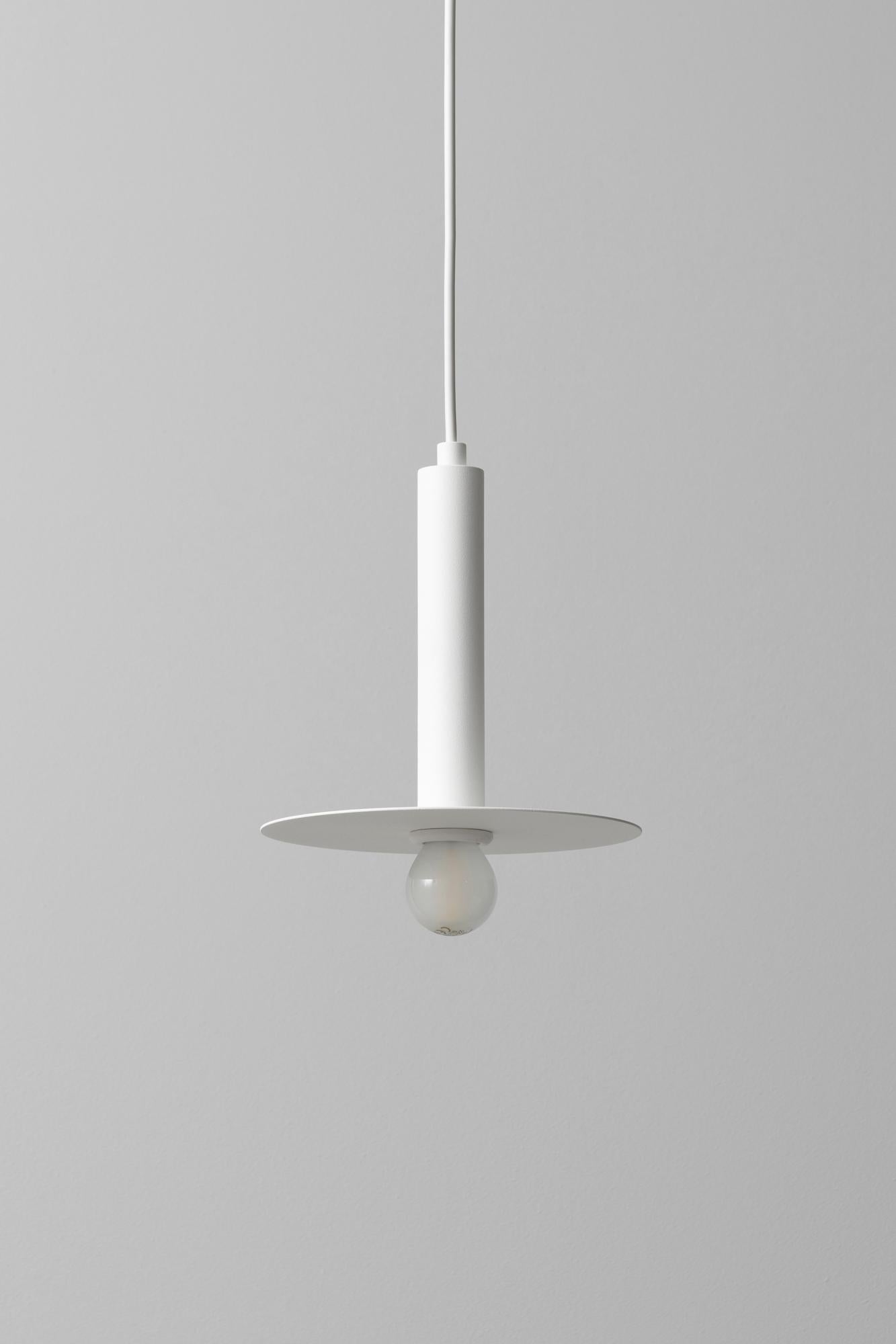 Plate Classic Coral Pendelleuchte von +kouple im Angebot 1