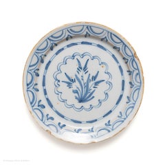 Plate Delftware, English Small Stylised Floral Spray London, Blue and White