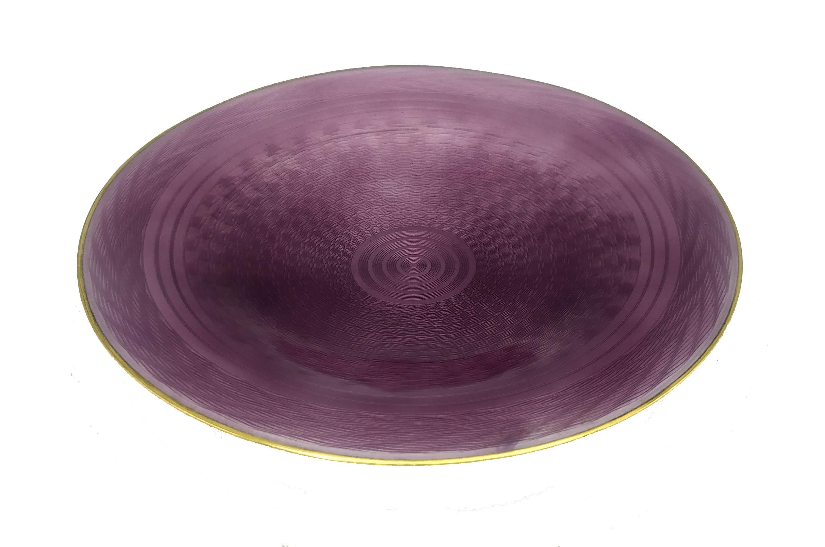 Plate in 925/1000 sterling silver gold plated with translucent fired enamel on guillochè in Art Nouveau style. Diameter cm. 17.2 high cm. 2.8. Weight gr. 347. Designed by Giorgio Salimbeni on inspiration from previous objects produced by the