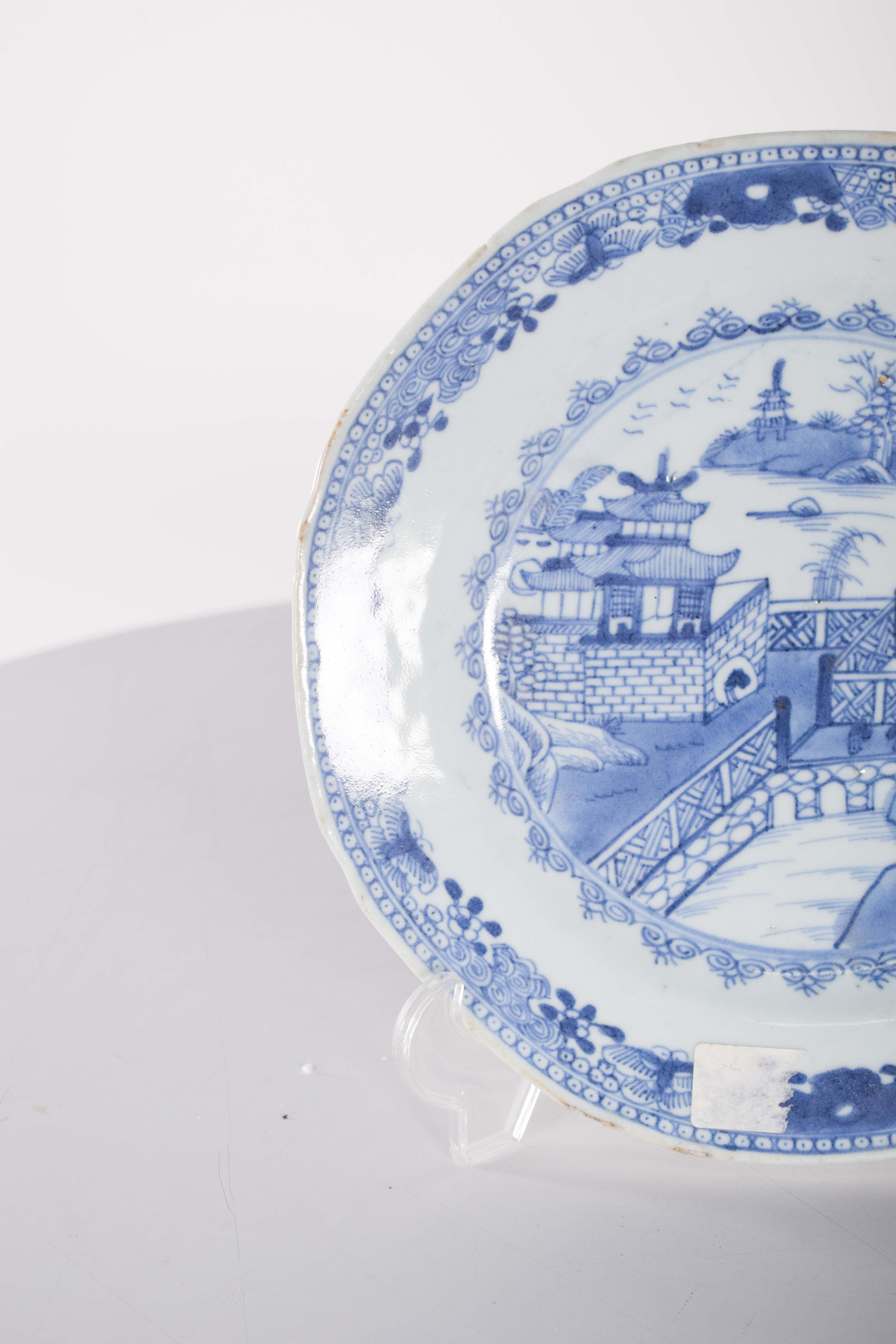 Teller aus chinesischem Porzellan für den Export (Barock) im Angebot