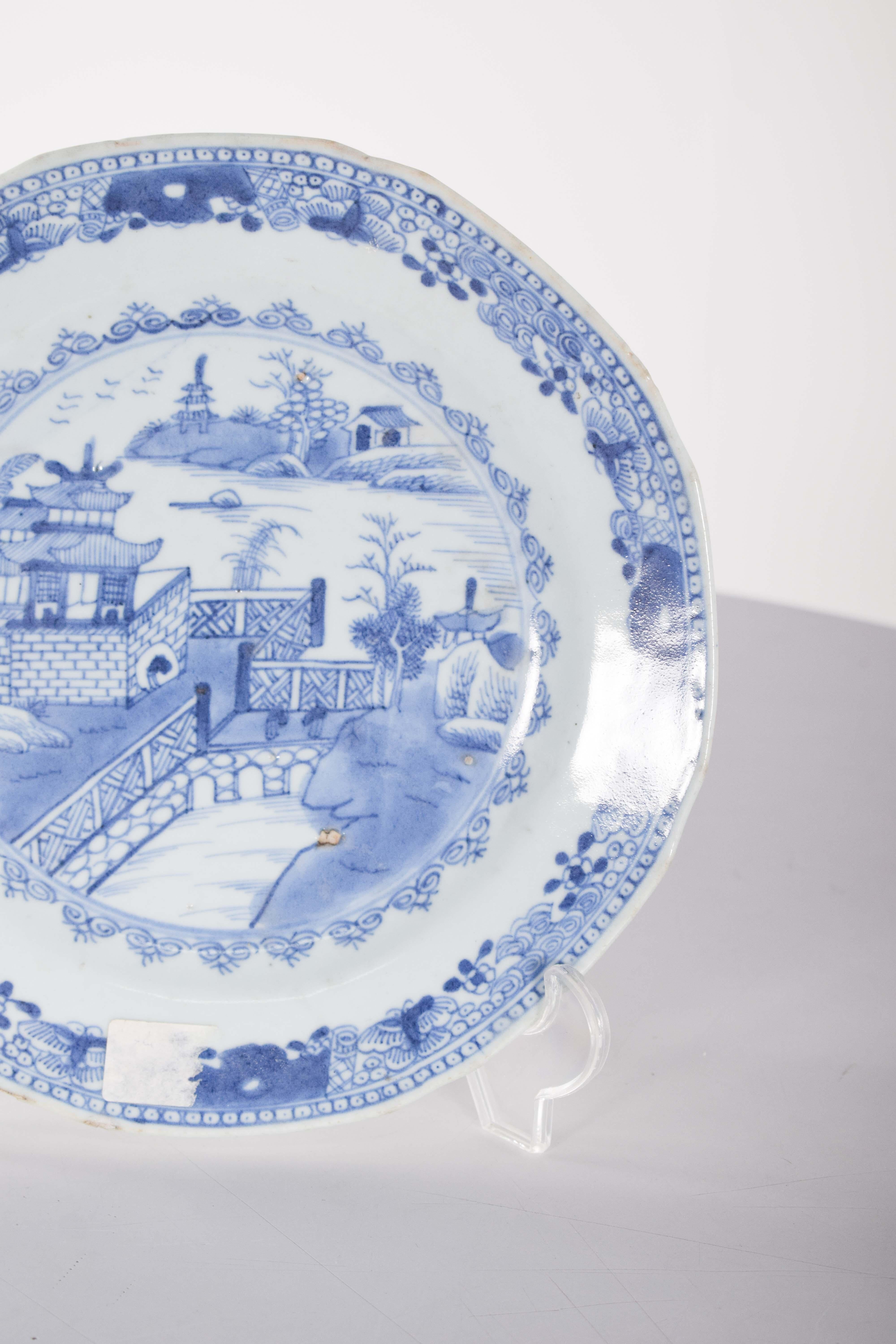 Teller aus chinesischem Porzellan für den Export (Chinesisch) im Angebot