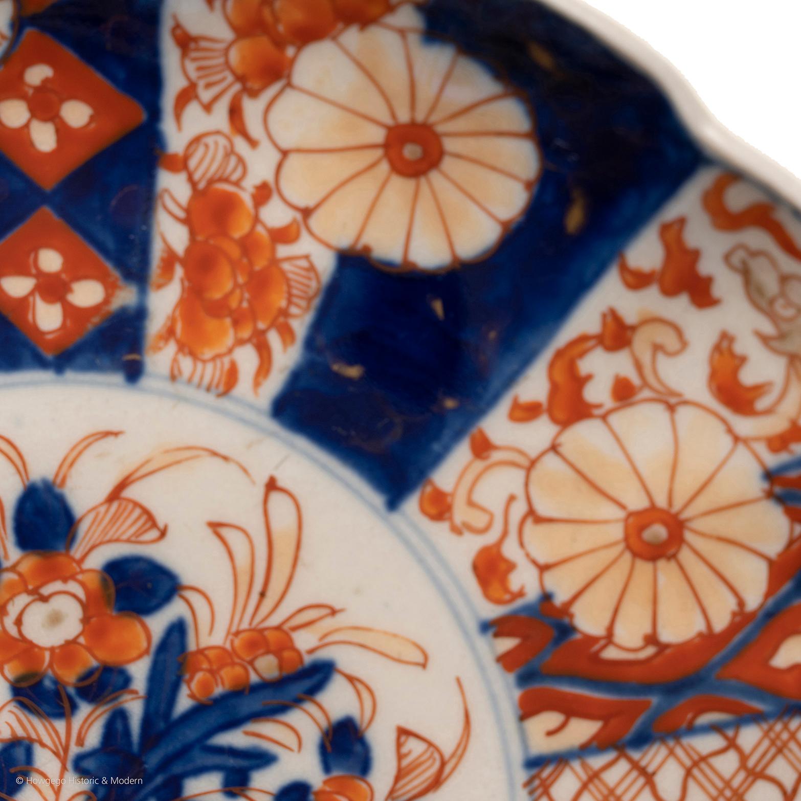 18th Century and Earlier Plate Lobed Imari Japanese Iron Red Blue Dragon Trellis For Sale