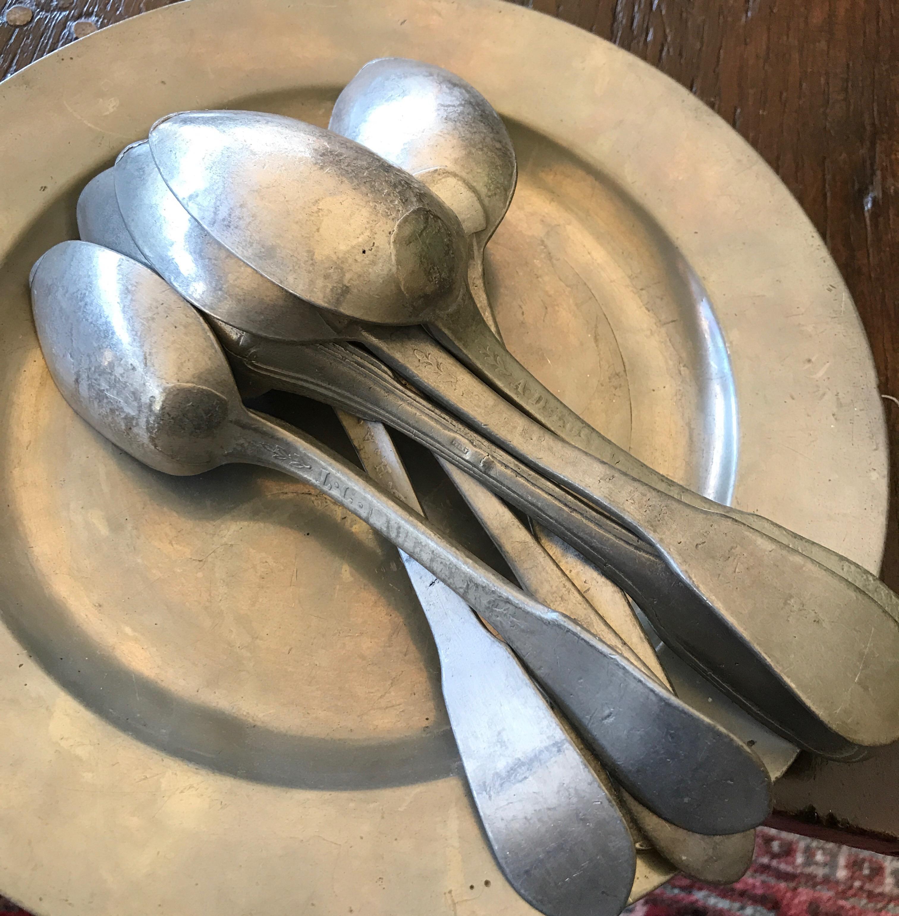 Plate London in Pewter, 19th Century Plus 7 Spoons Puter For Sale 2