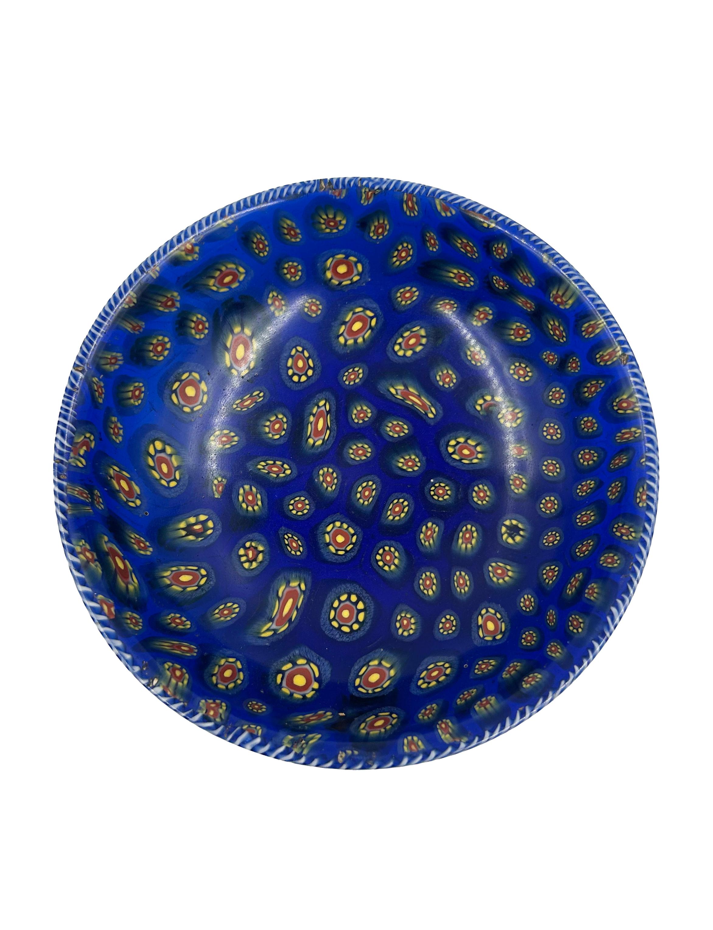 Italiano Coupe en verre Murrino par Ulderico Moretti - Murano, vers 1880 in vendita