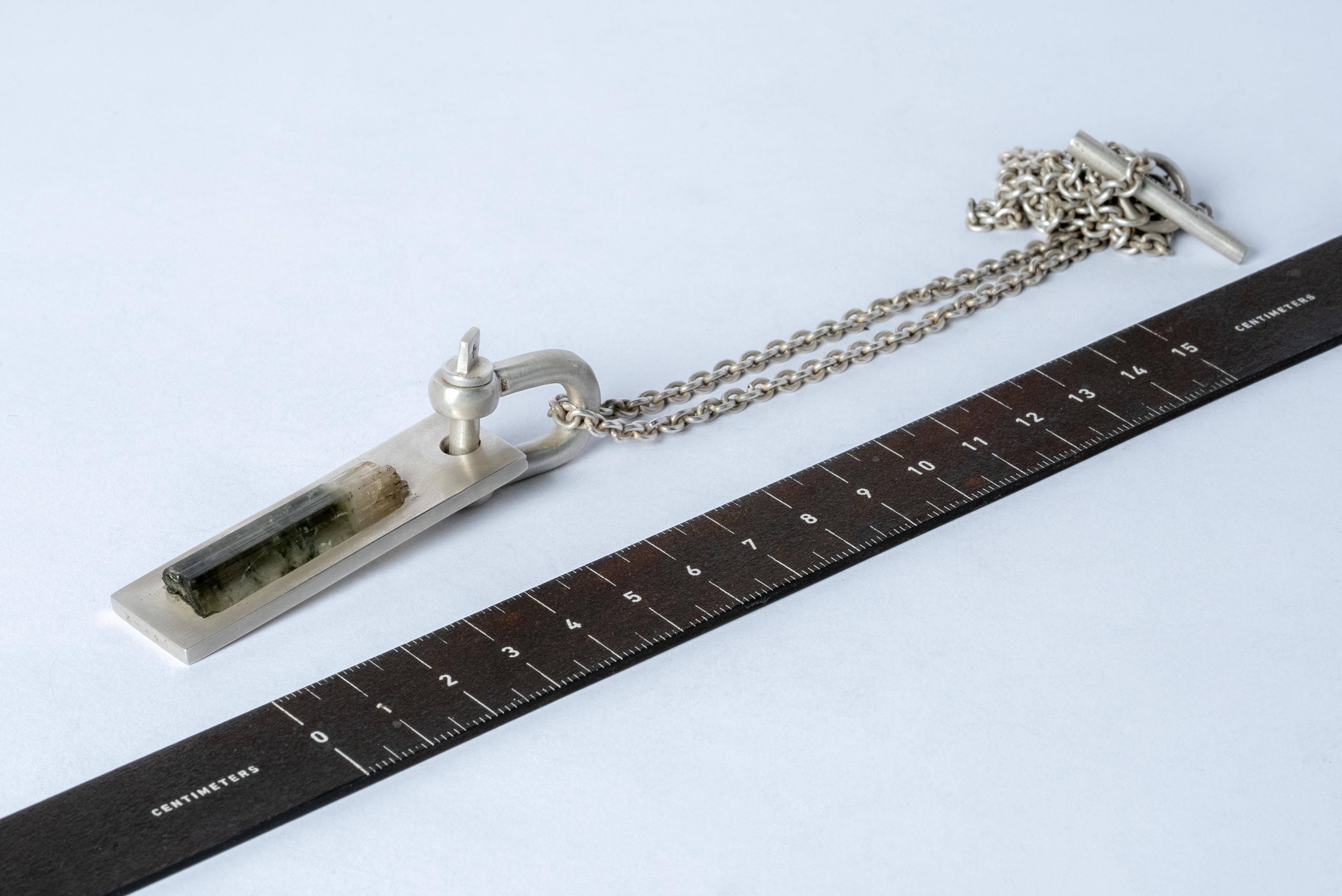 Plate Necklace (U-Bolt Var., Adaptation, Verdelite, DA+VER) In New Condition For Sale In Paris, FR