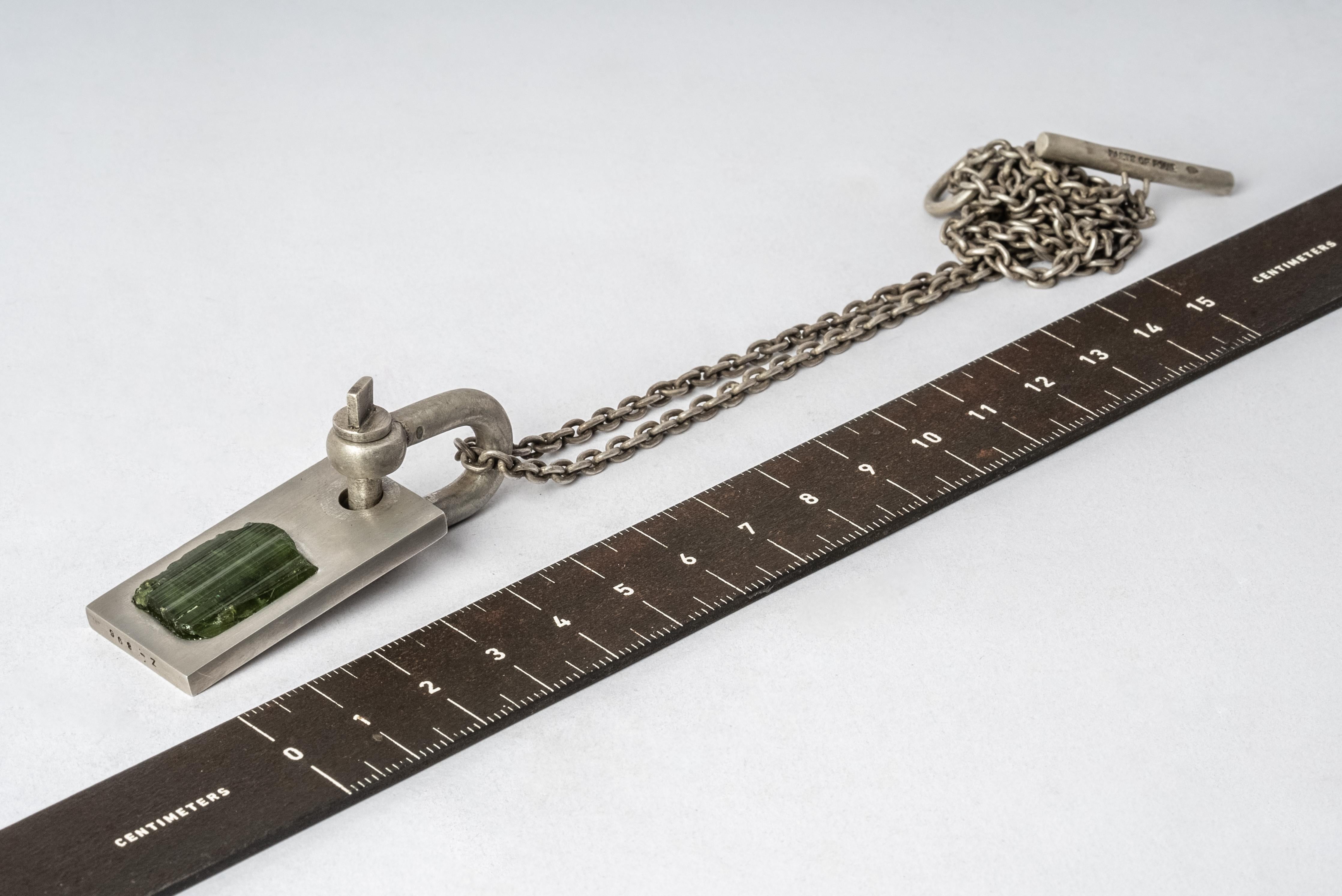 Rough Cut Plate Necklace (U-Bolt Var., Adaptation, Verdelite, DA+VER) For Sale