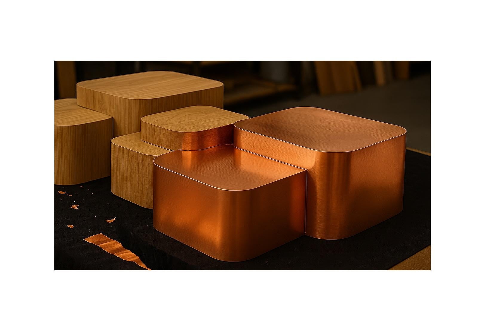 Platea Metalica – Coffee Table in Brushed Brass Finish en vente 3