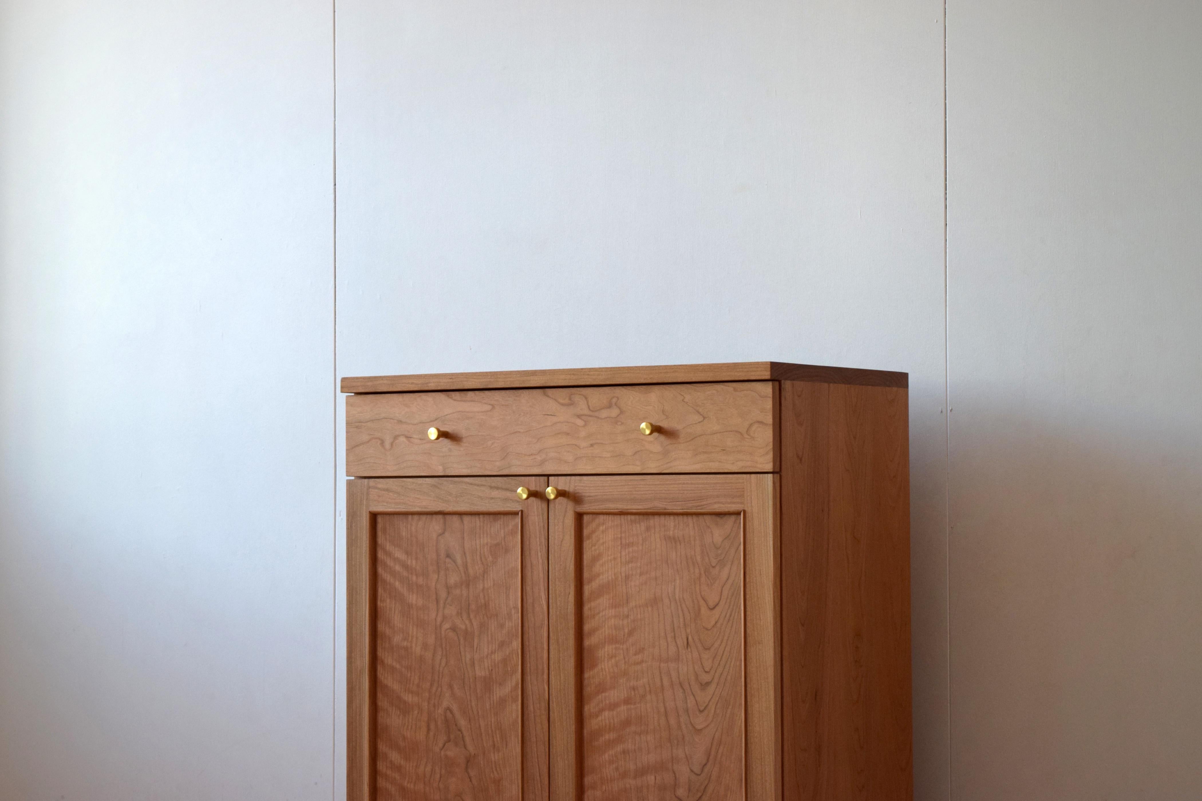 Modern Plateau Sideboard For Sale