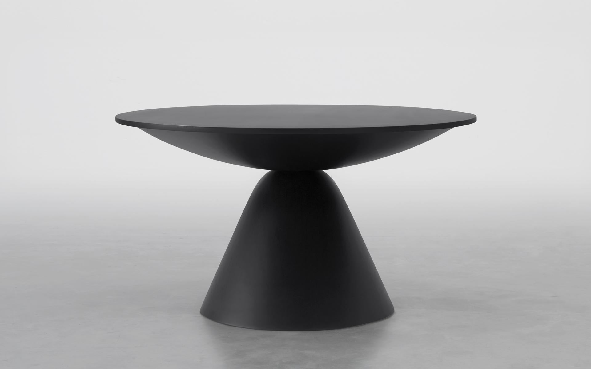 Plateau table 127 by Imperfettolab
Dimensions: Ø 127 x H 74 cm
Materials: fiberglass

Imperfetto Lab
Who we are? We are a family.
Verter Turroni, Emanuela Ravelli and our children Elia, Margherita and Eusebio.
All together, we are separate