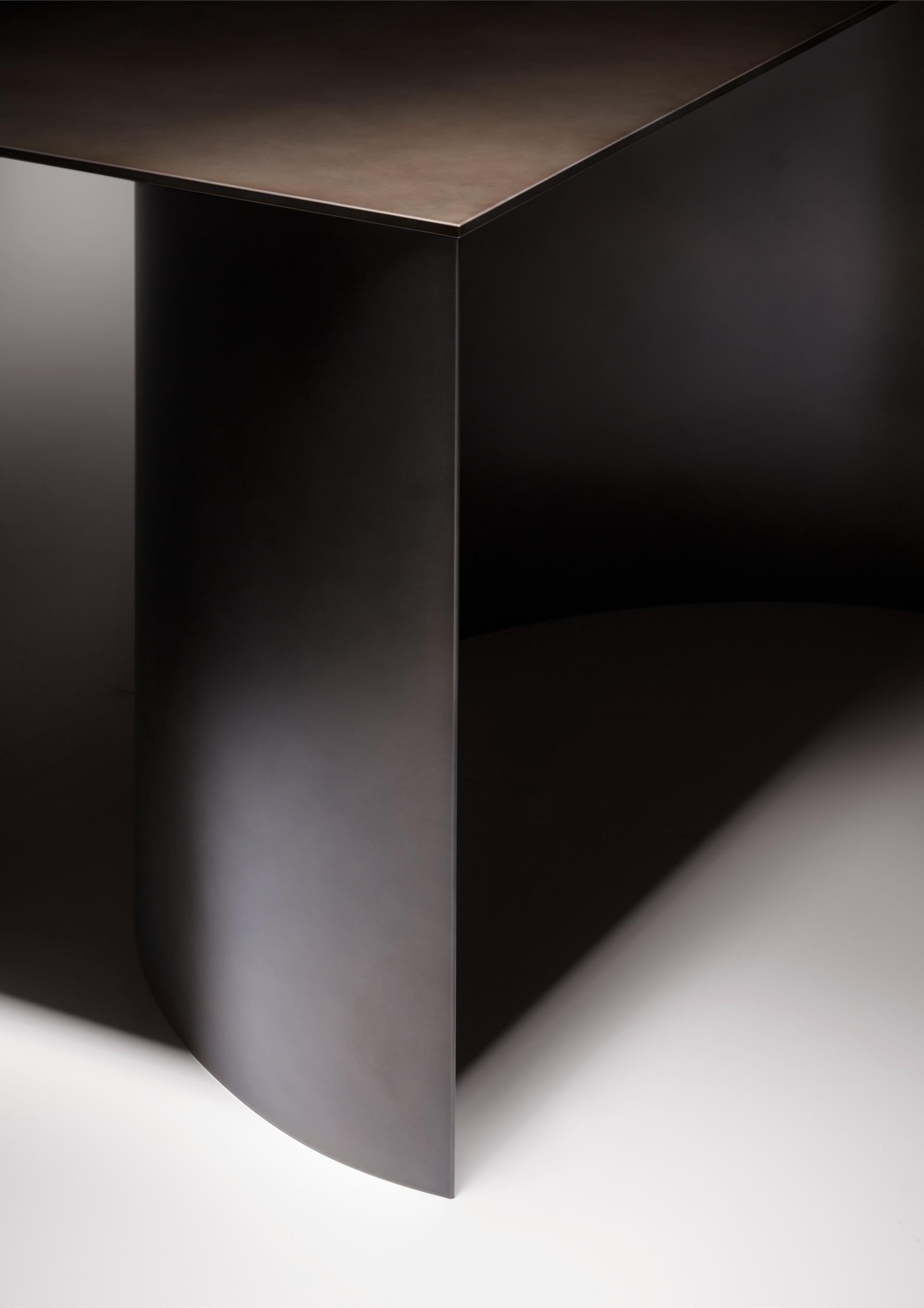 Italian Plateaux of Mirror Table by De Castelli For Sale