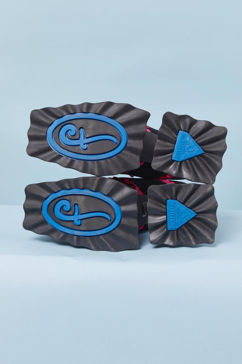 Plateforme shoes with buckle and ruffles Zandra Rhodes & John Fluevog in vendita 2