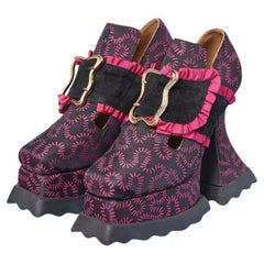 Plateforme shoes with buckle and ruffles Zandra Rhodes & John Fluevog