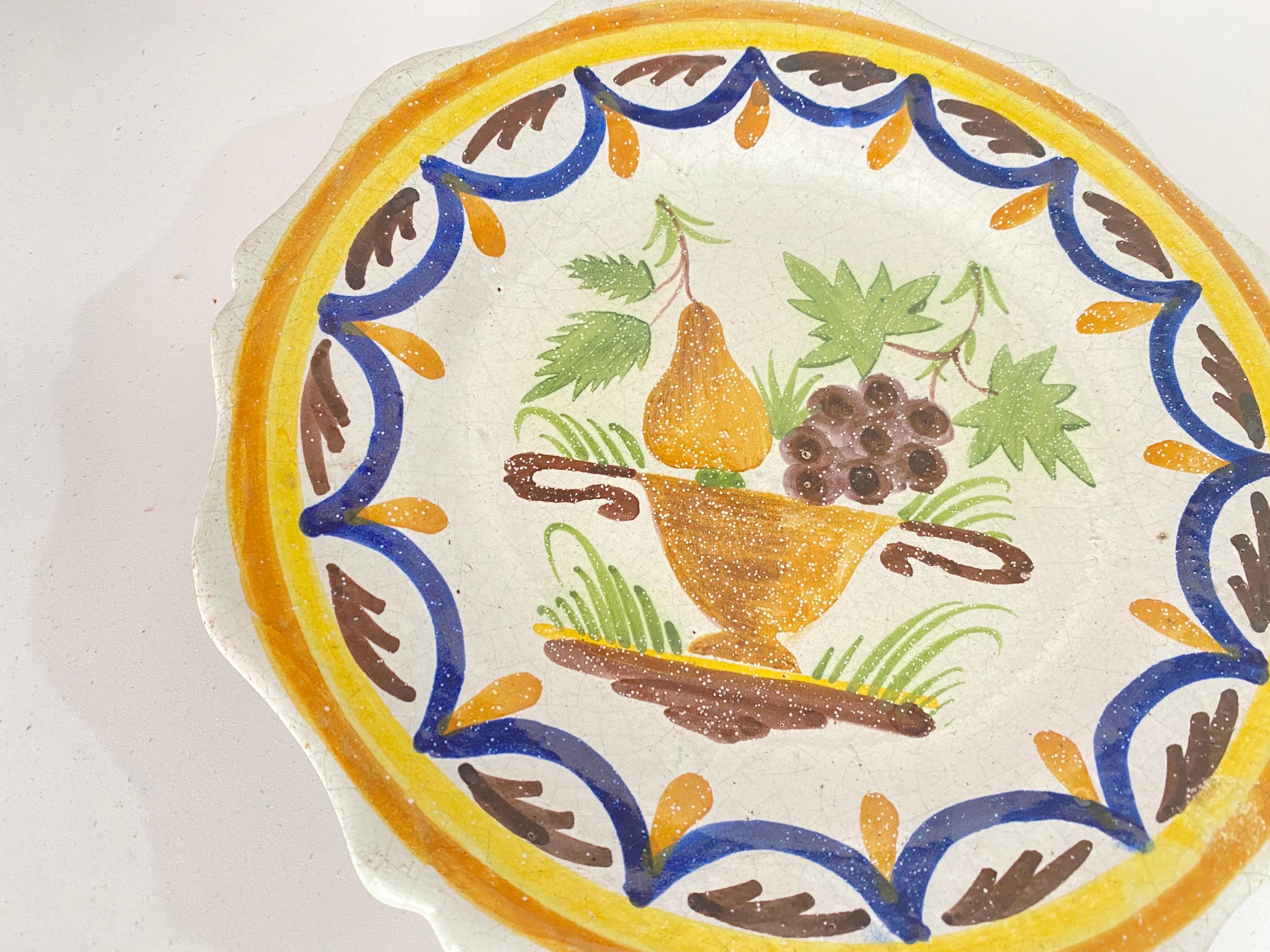 Hand-Painted Plates in French Faïence Yellow and Green Color, 19th-18th Century Set of 2 For Sale