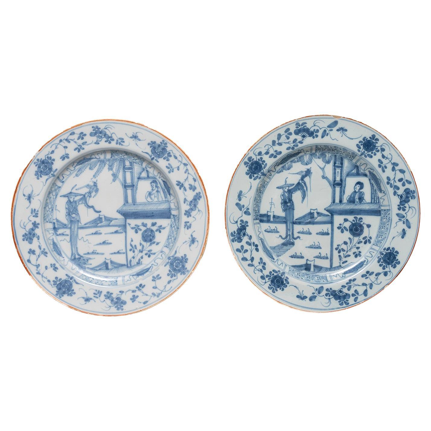 Plates pair delftware English Liverpool blue white chinoiserie tall lady For Sale