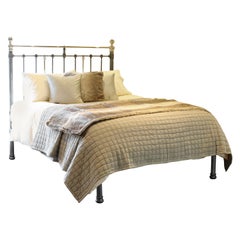 Platform Bed in Black/Silver, MK176