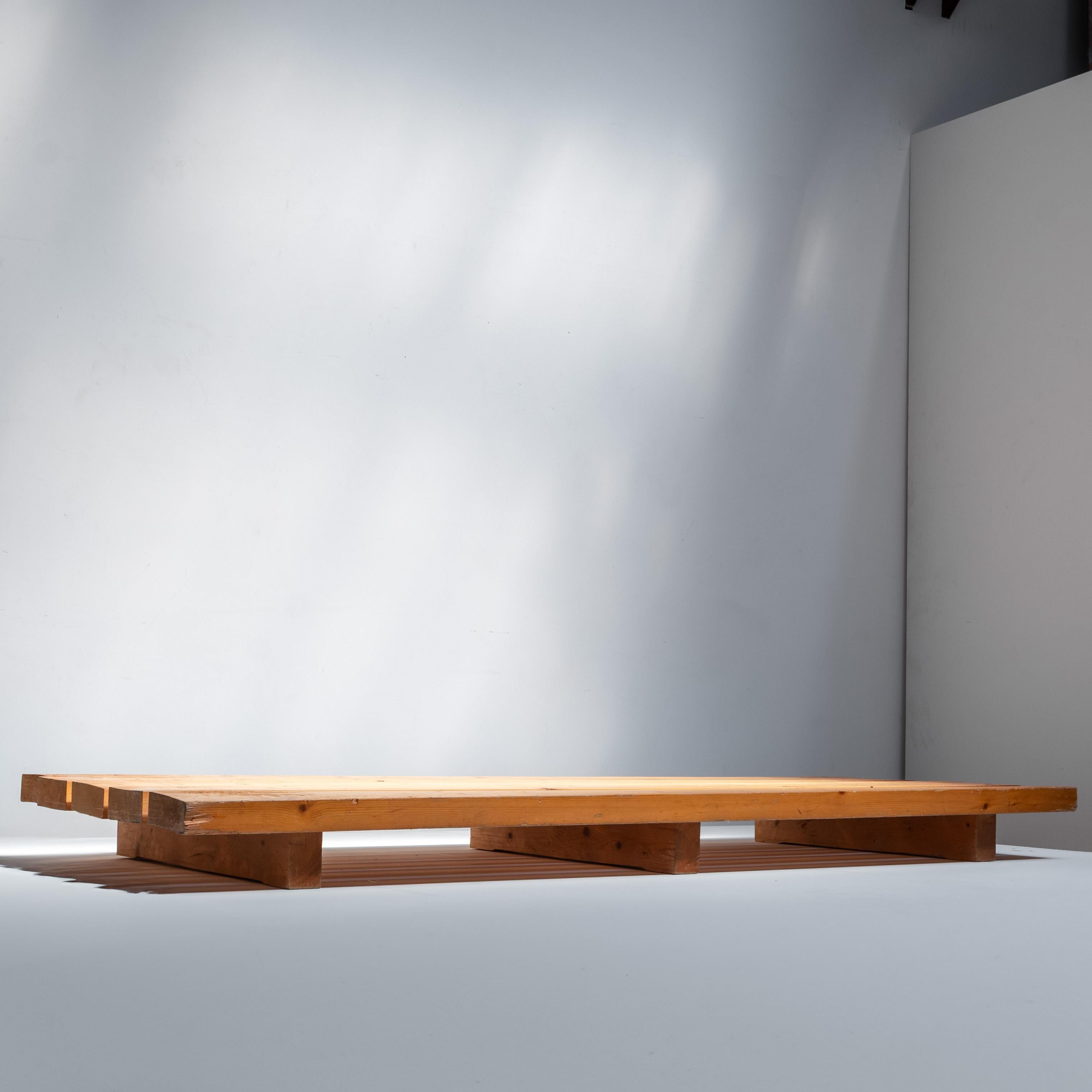 Platform Low Bench by Charlotte Perriand, 1970s For Sale 4